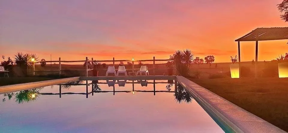 Swimming pool in Monte dos Poços