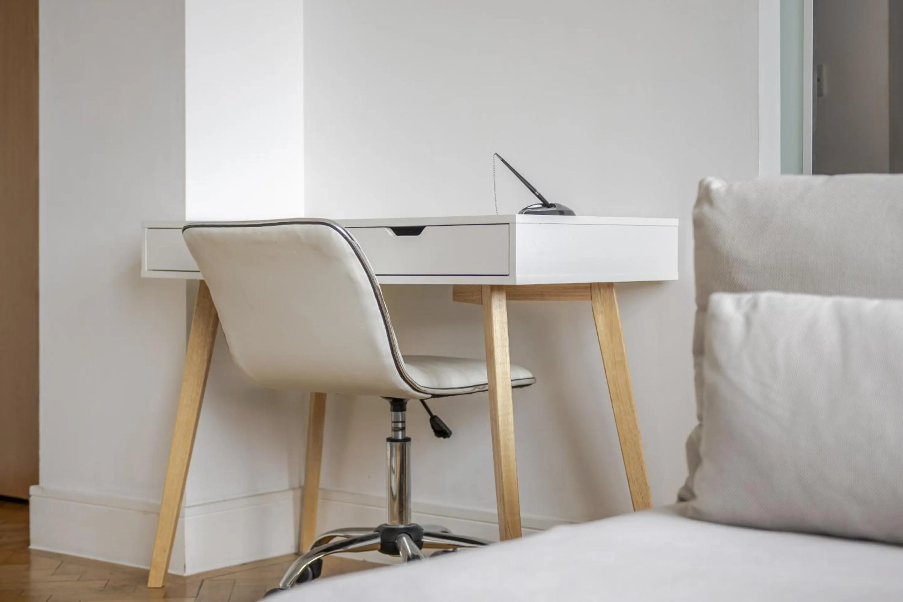 Other, Bed in Parkway House
