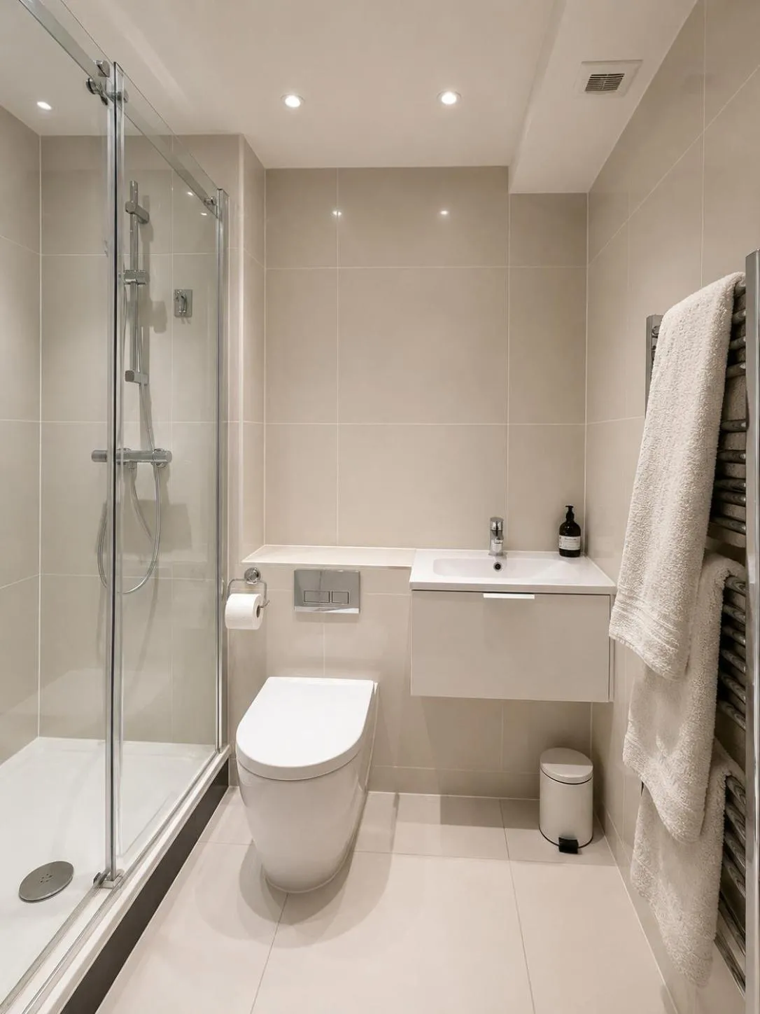 Bathroom in Parkway House
