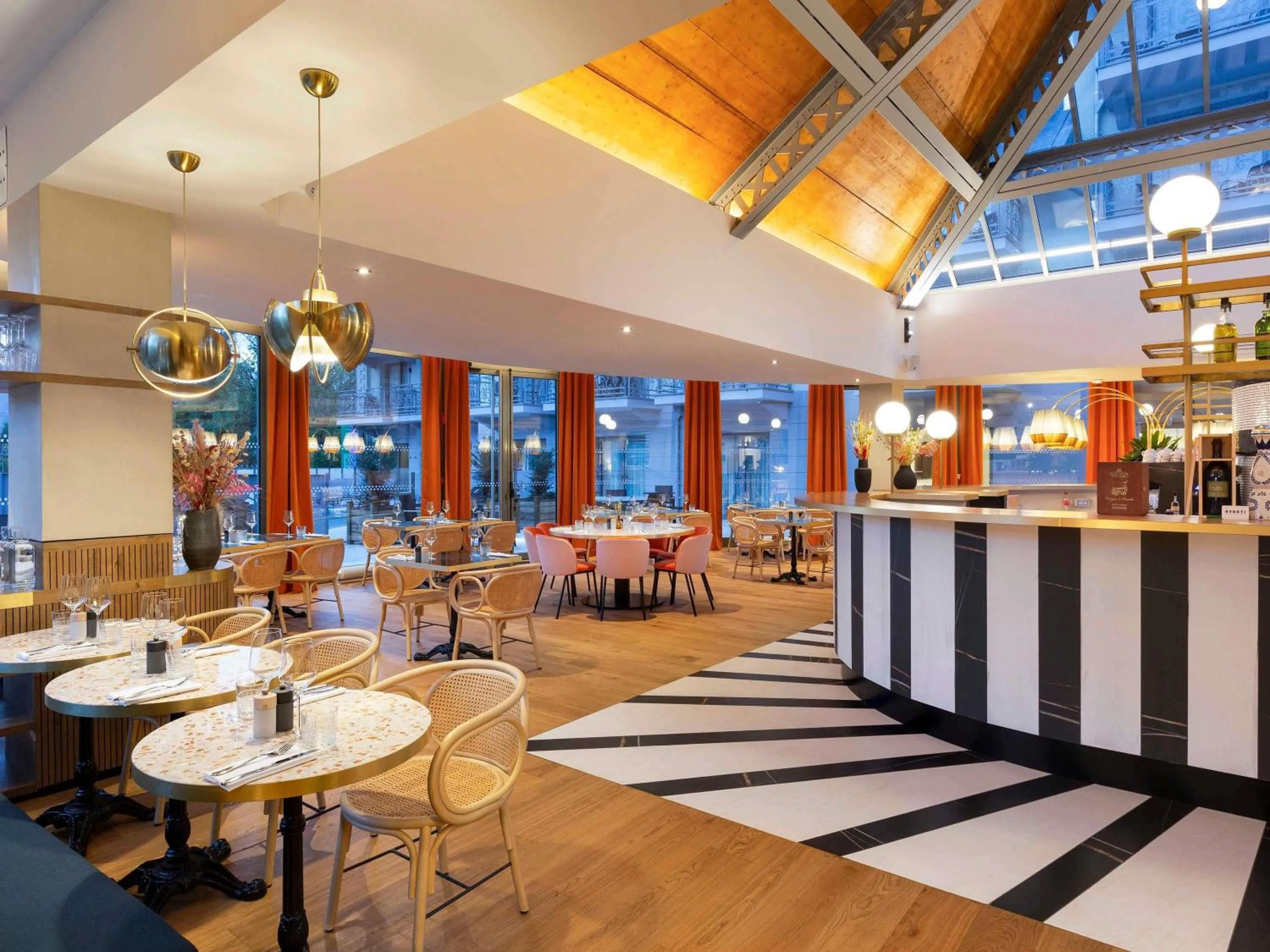 Restaurant/places to eat in Le Saint Gervais Hotel & Spa Handwritten Collection