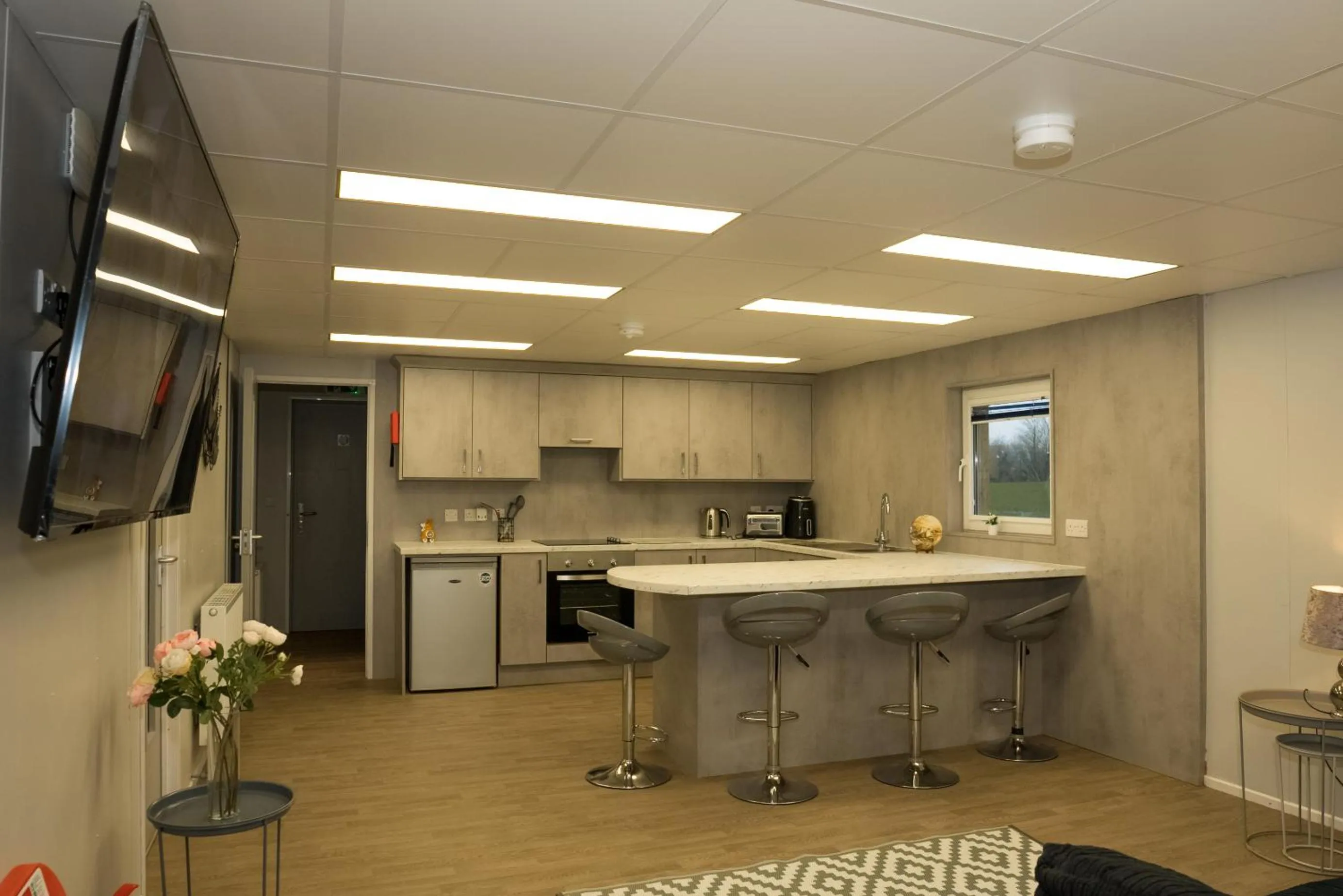 TV and multimedia in Walsh's Mill Lodges & Linen House