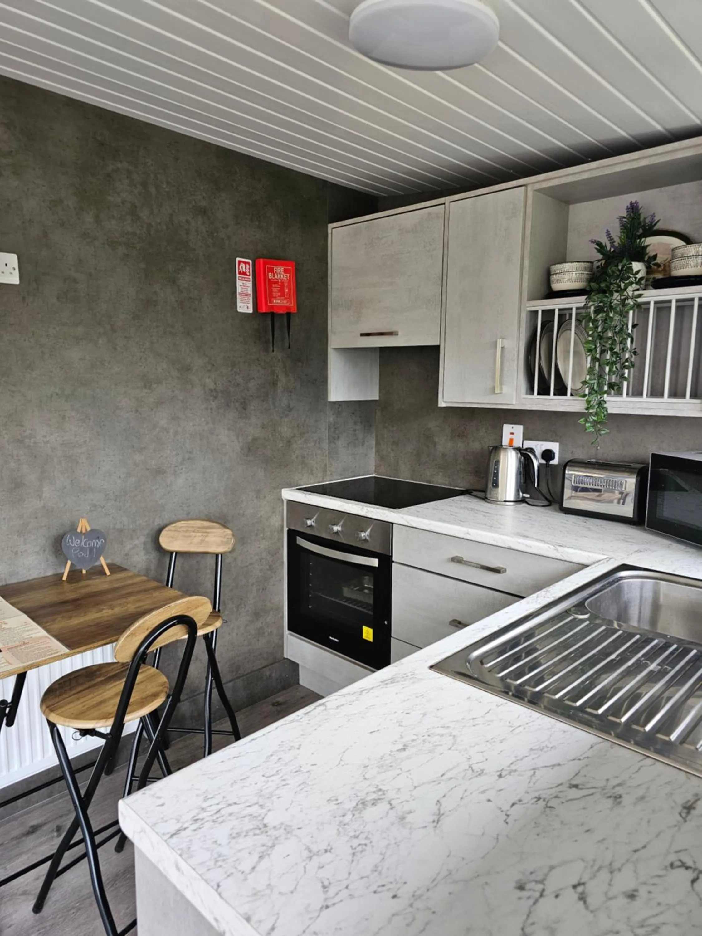 Walsh's Mill Lodges & Linen House