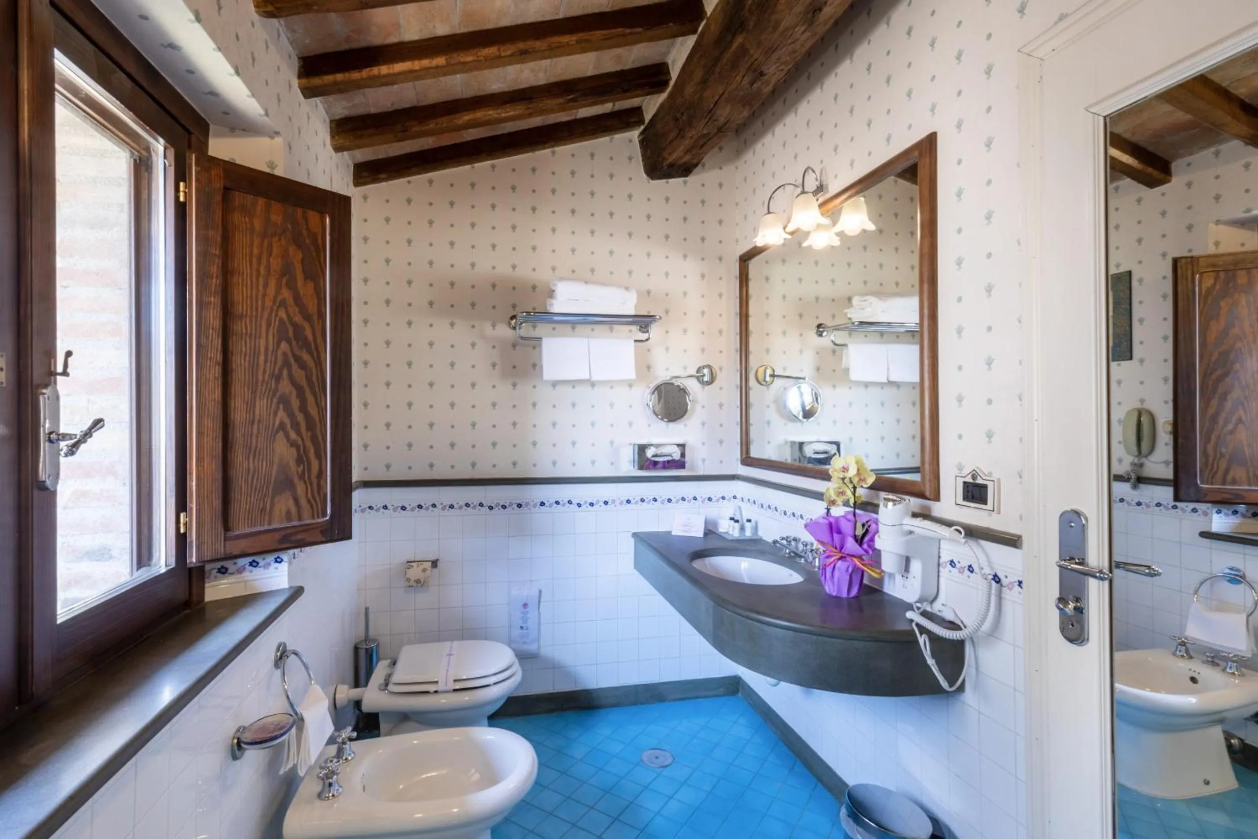 Bathroom in Relais Il Canalicchio Country Resort & SPA