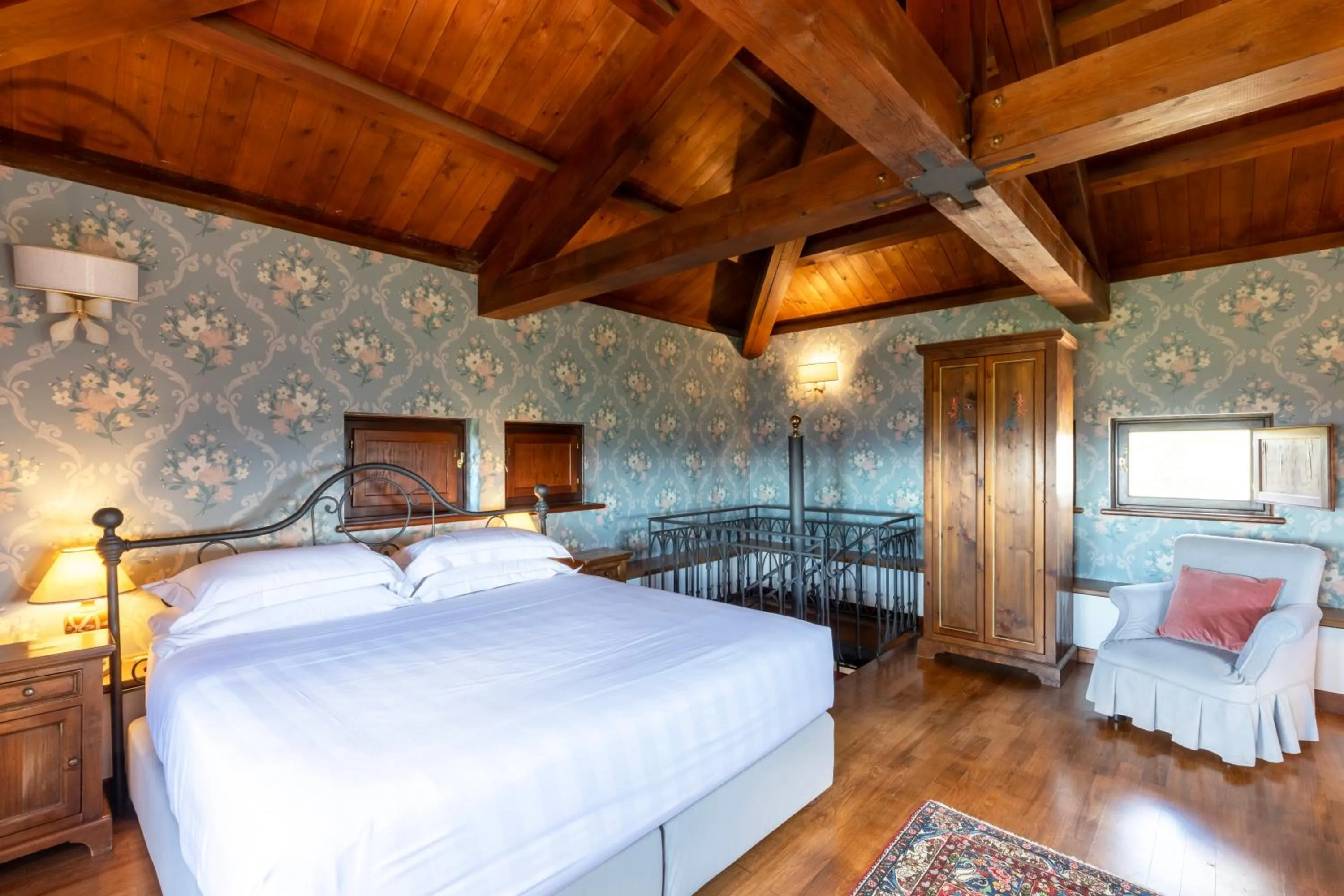Bedroom, Bed in Relais Il Canalicchio Country Resort & SPA