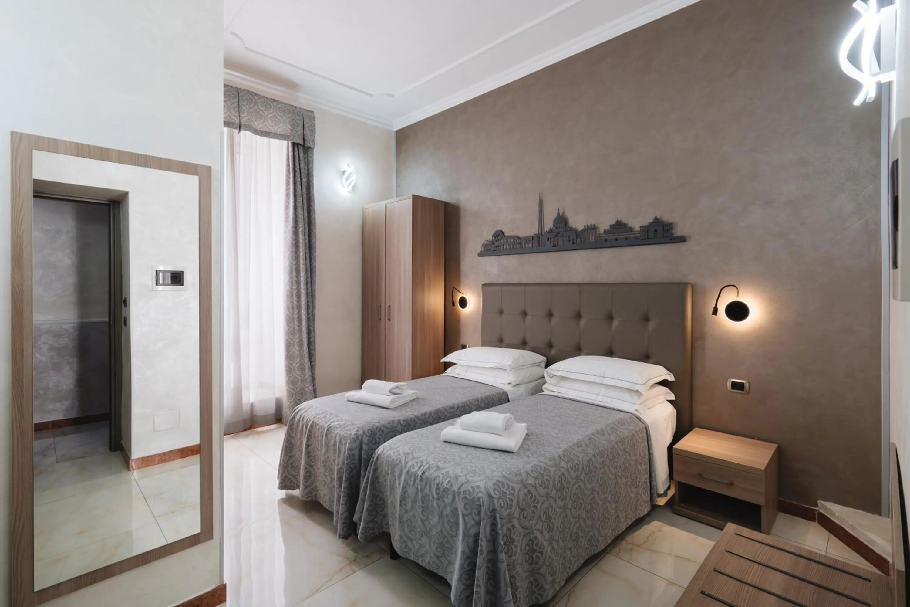 Bedroom, Bed in Hotel Centro Cavour Roma