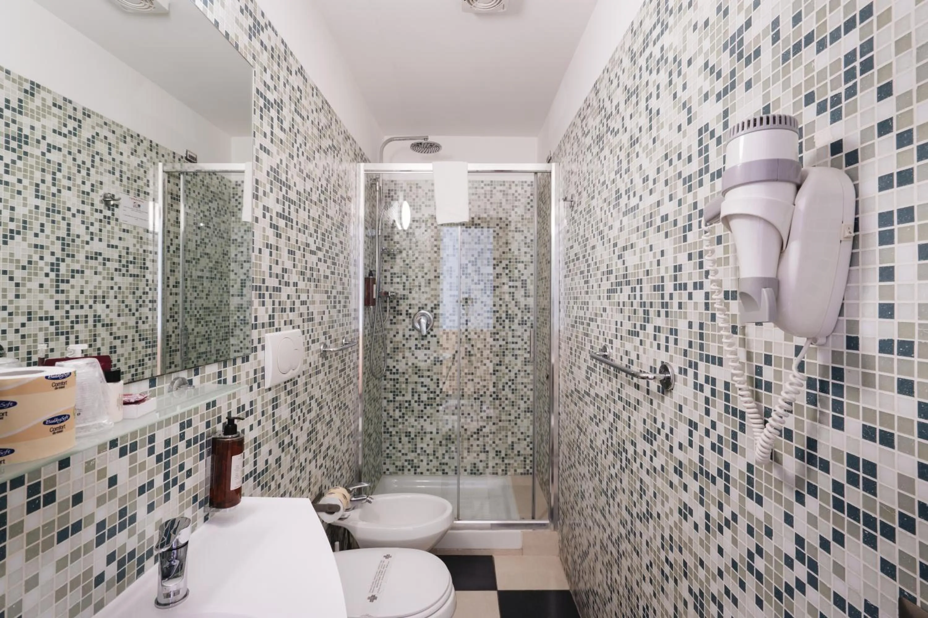 Bathroom in Hotel Centro Cavour Roma