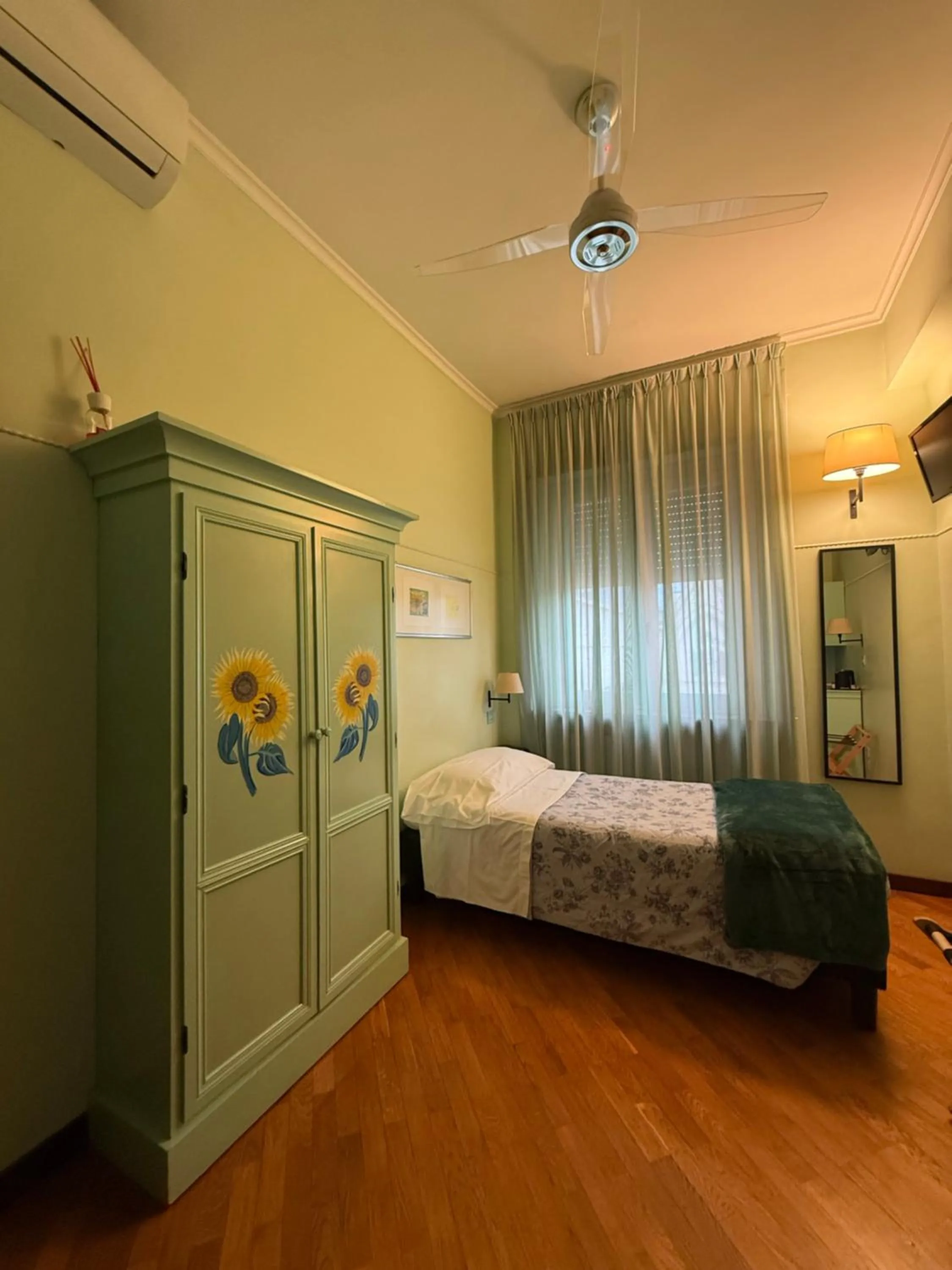 Bed in Lilium Boutique Hotel