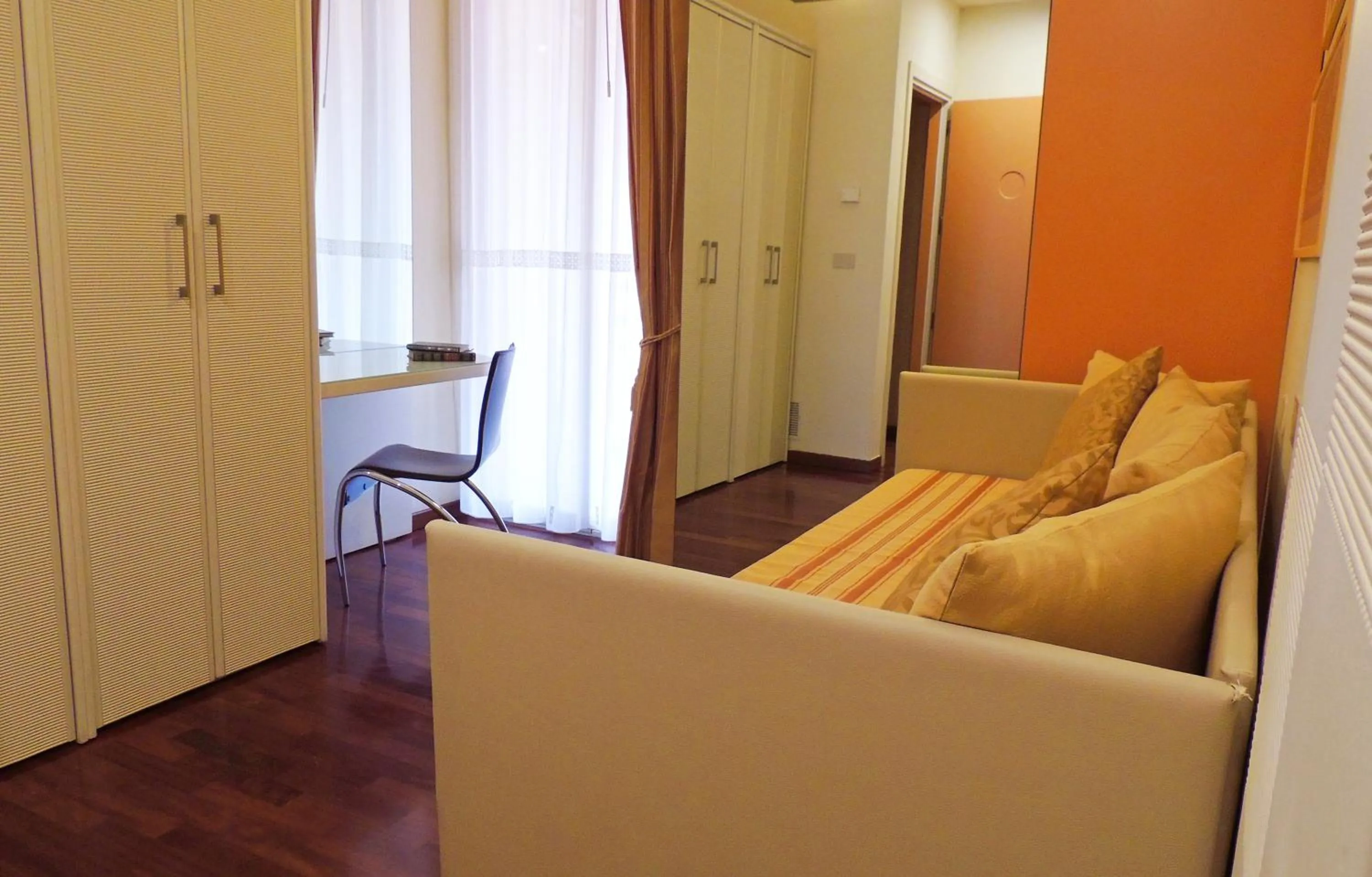 Photo of the whole room in Hotel HamilTown