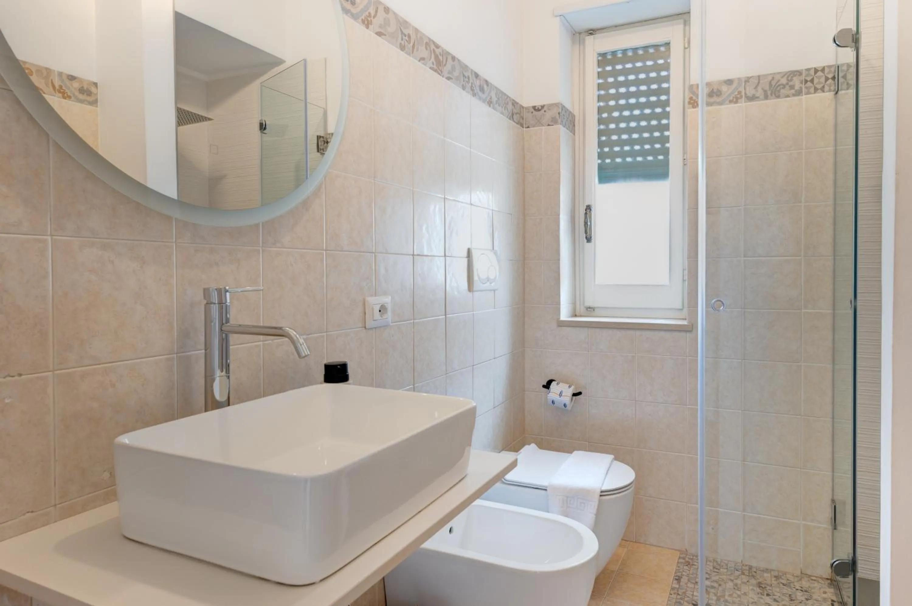 Toilet in La Casèdde