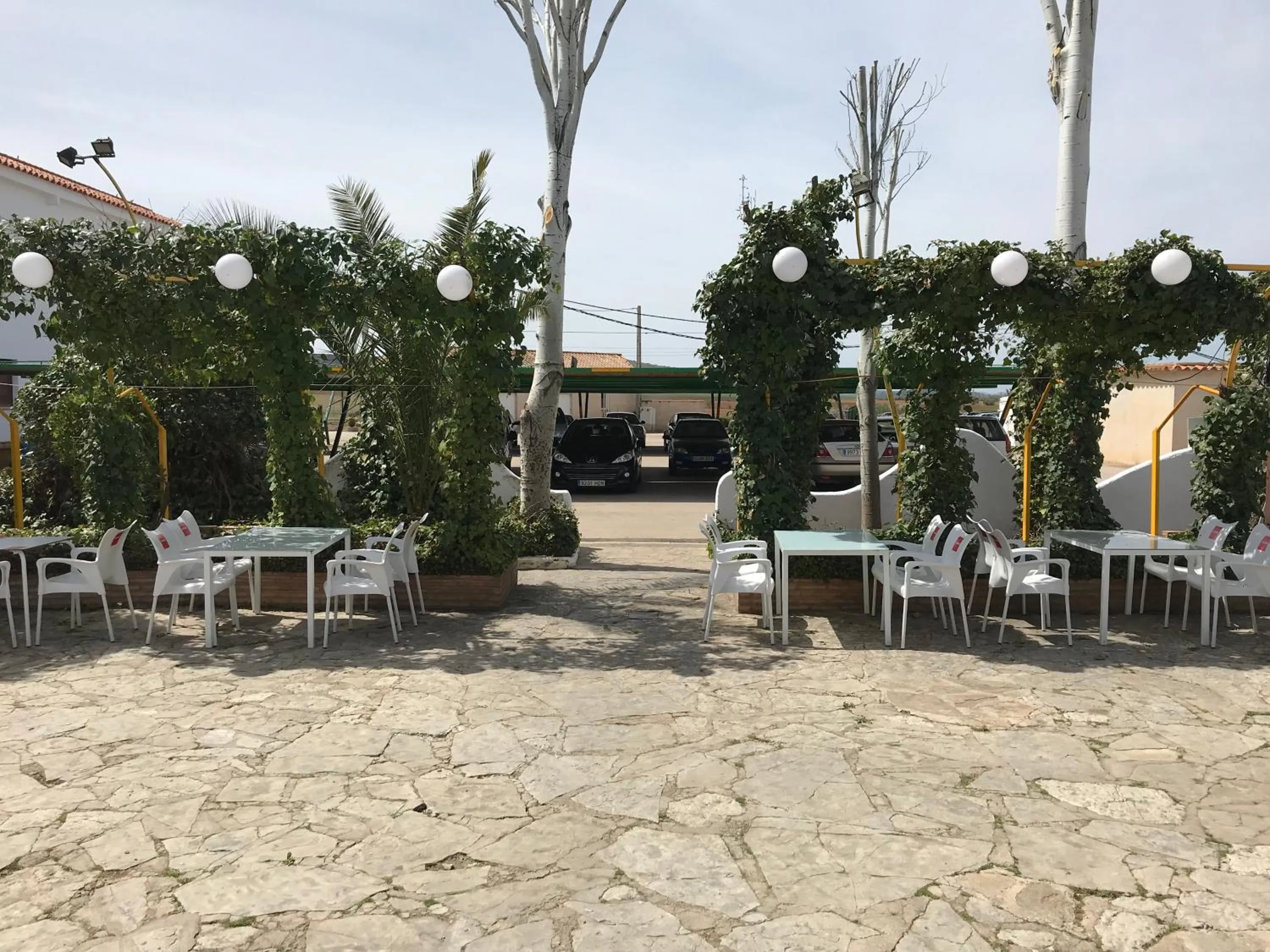Patio in Hotel Restaurante Santa Cruz
