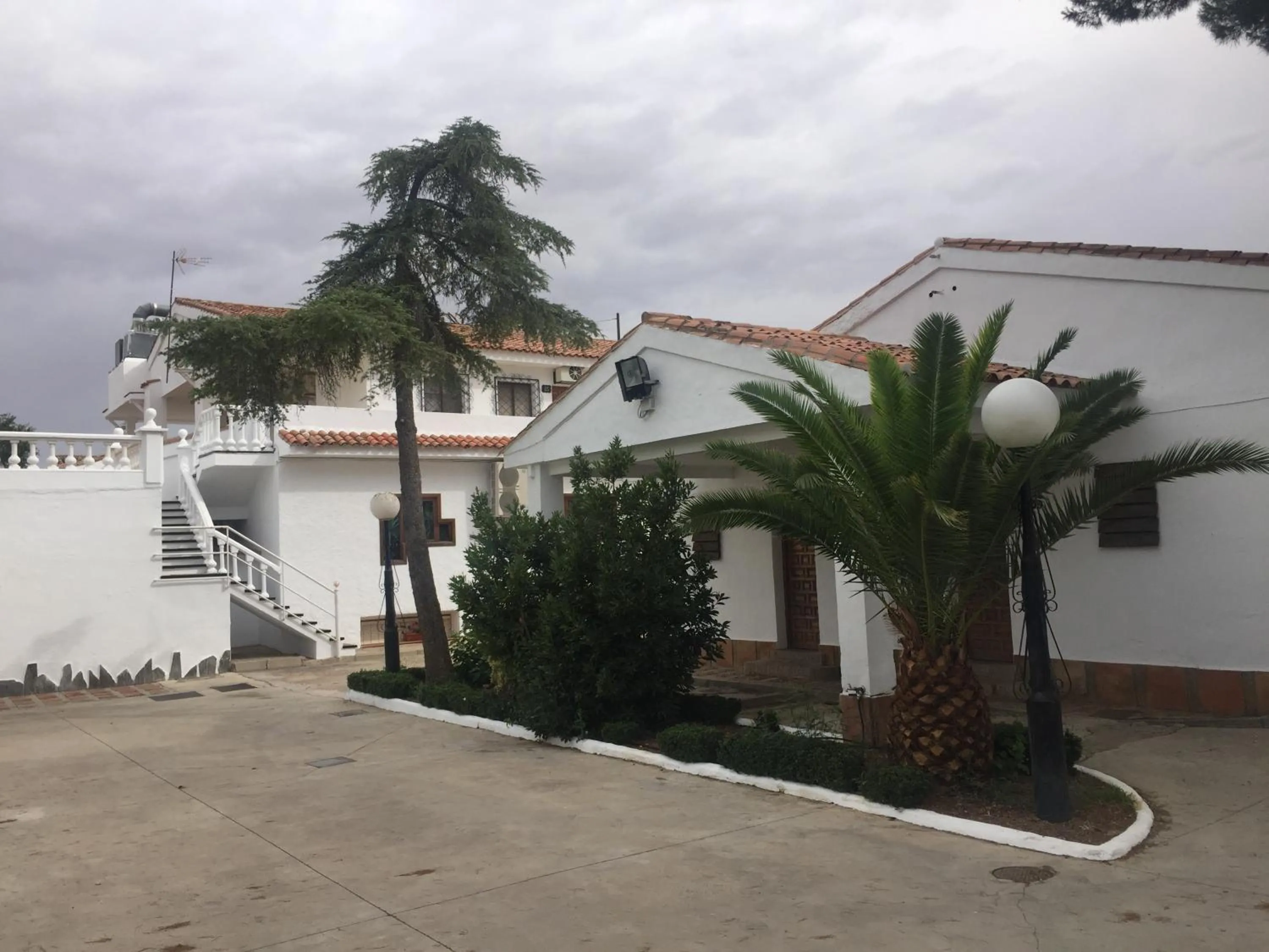 Off site in Hotel Restaurante Santa Cruz