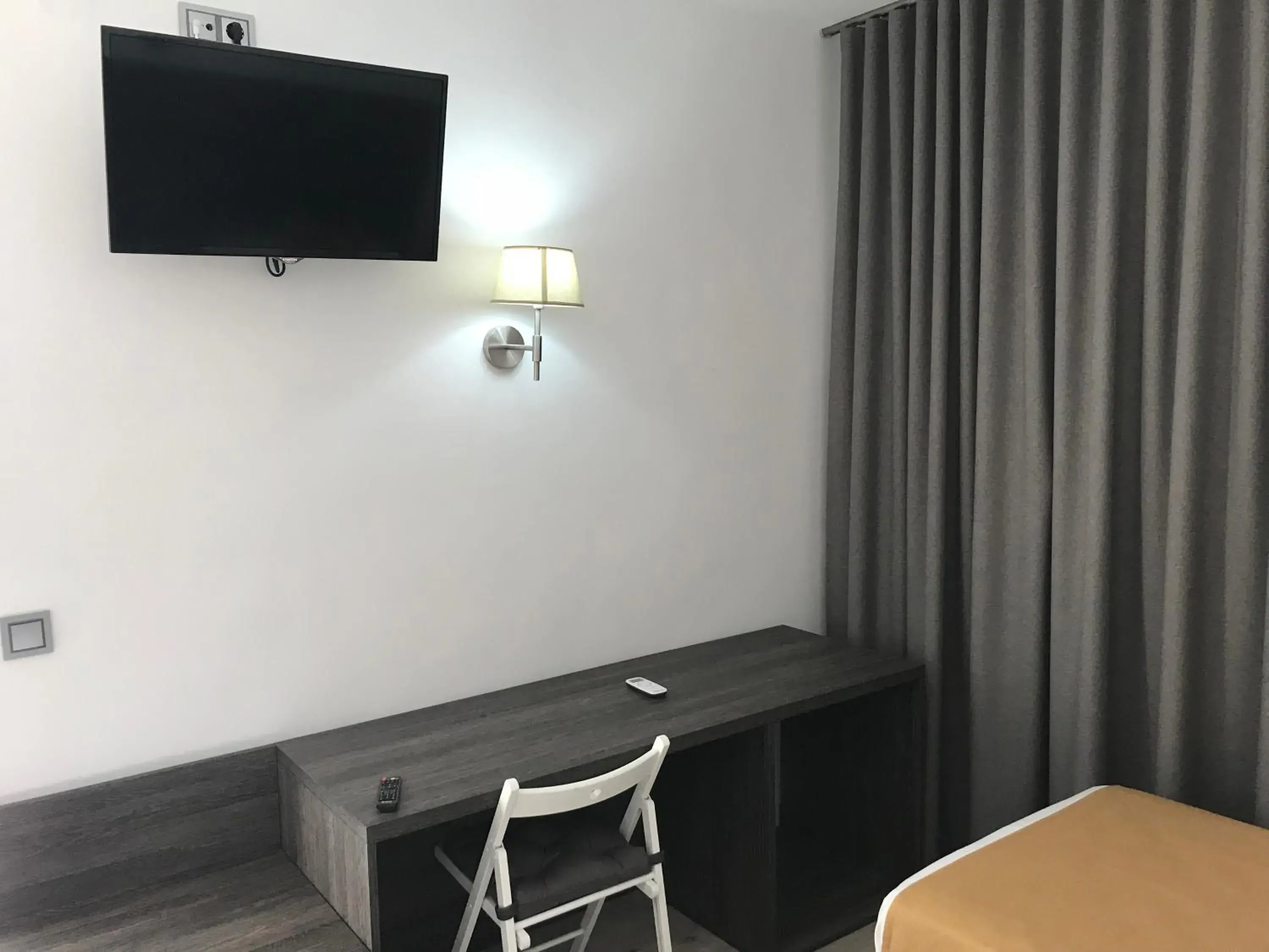 Triple Room in Hotel Restaurante Santa Cruz Triple Room in Hotel Restaurante Santa Cruz