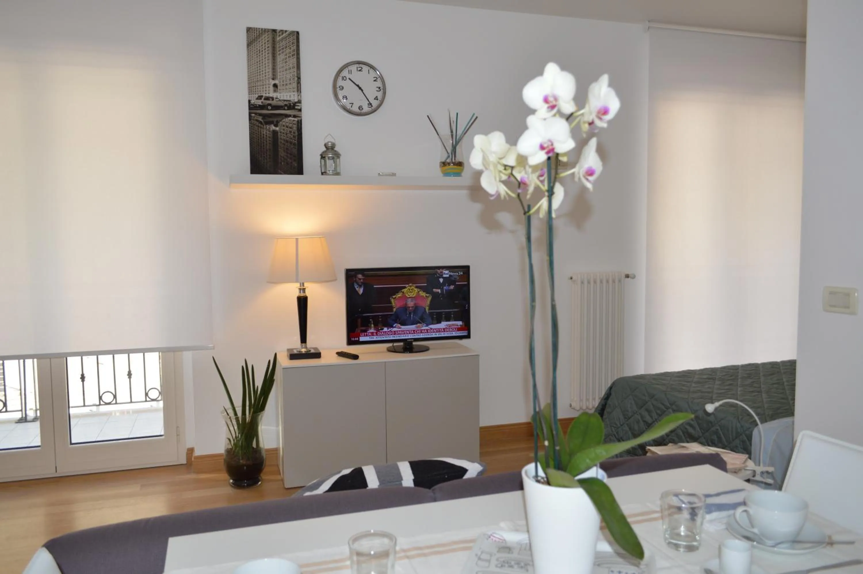 Dining area in Le Residenze di Via Lo Re
