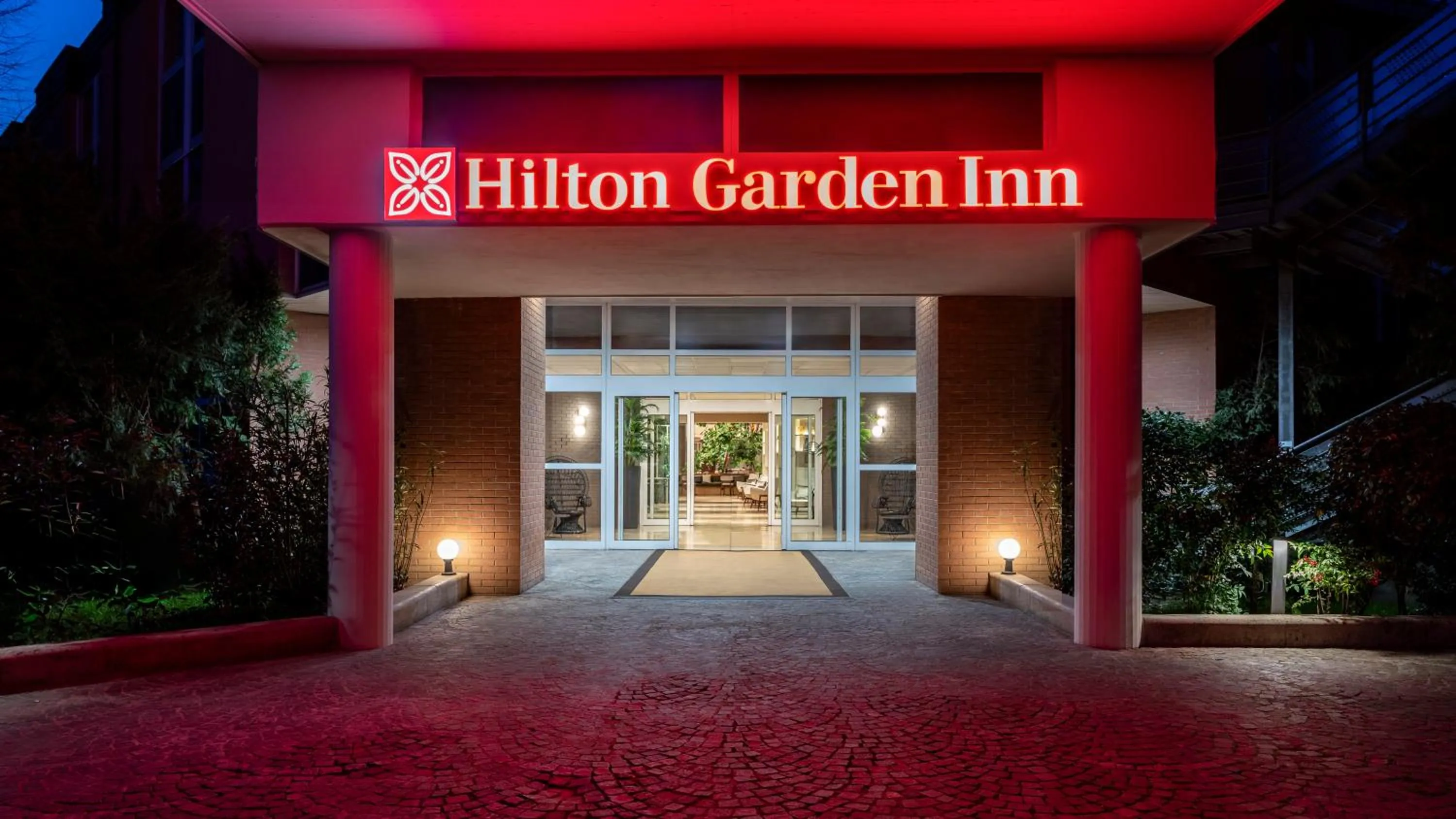 Facade/entrance in Hilton Garden Inn Bologna North