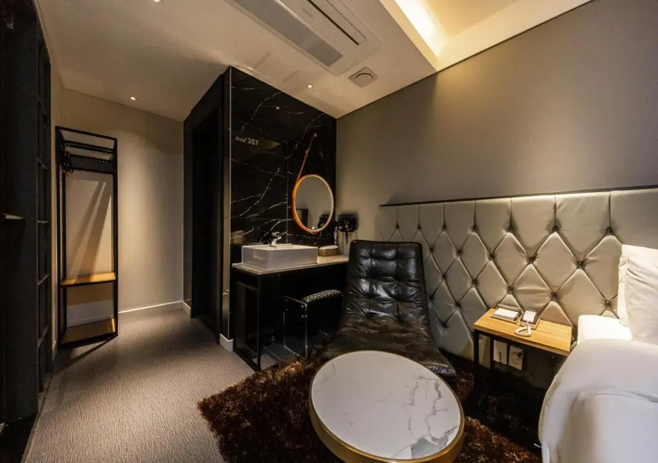 Seating area in West In Hotel Yeosu Seating area in West In Hotel Yeosu