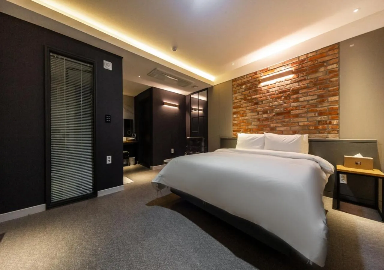 Bed in West In Hotel Yeosu
