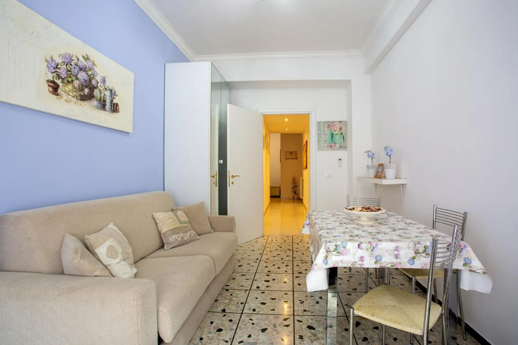 Living room in Vatican Station