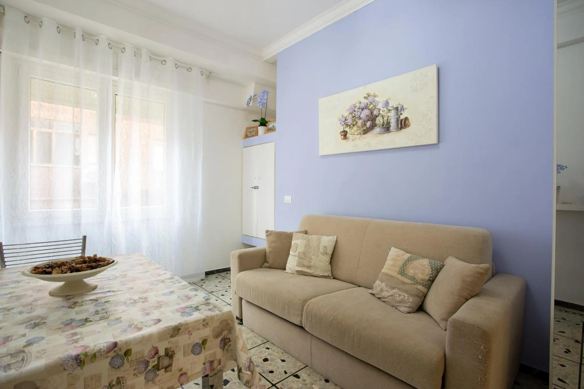 Living room in Vatican Station