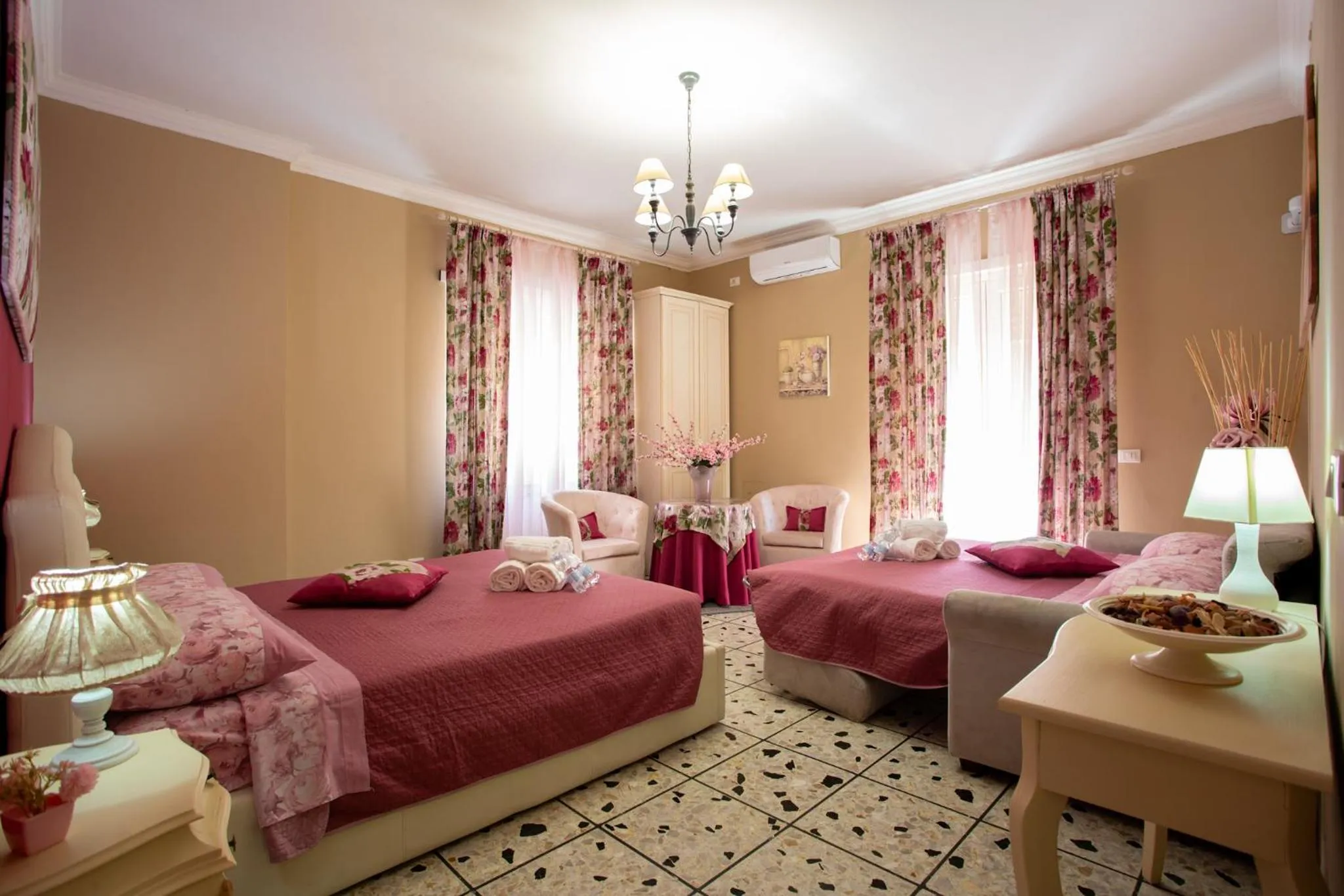 People, Bed in Vatican Station