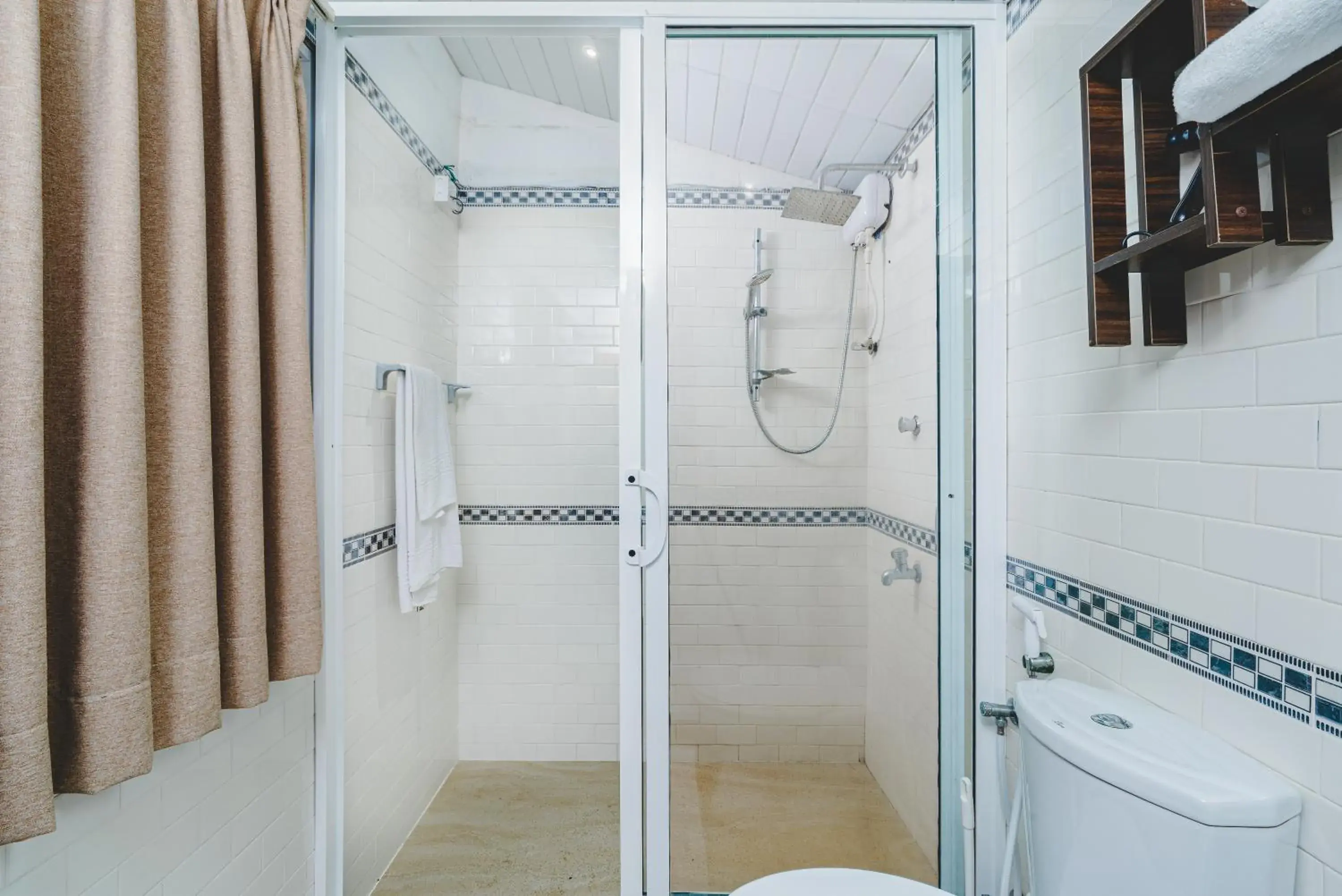 Shower in River View Villas Shower in River View Villas