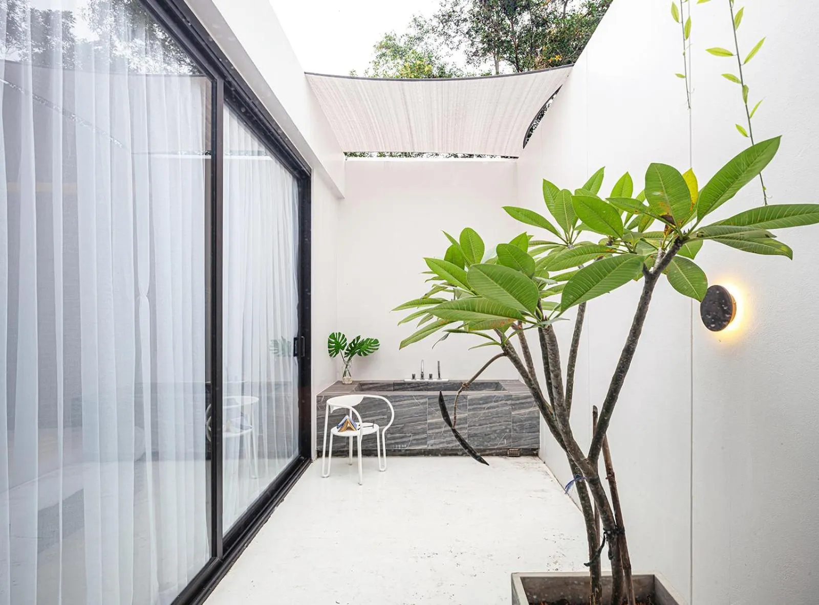 Balcony/Terrace in INNLUXPHUKET