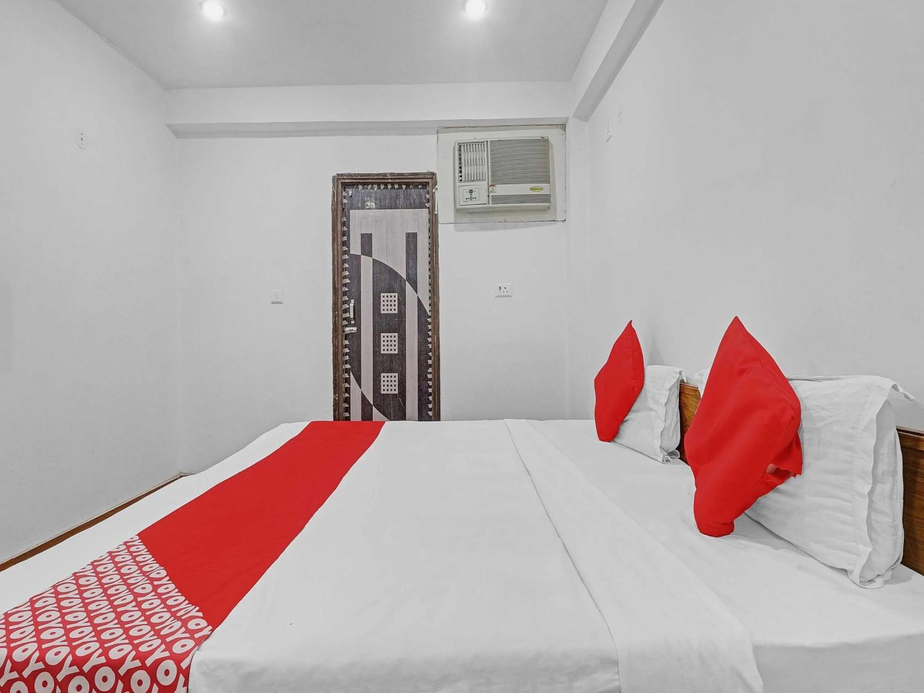 Bedroom, Bed in ALX Townhouse