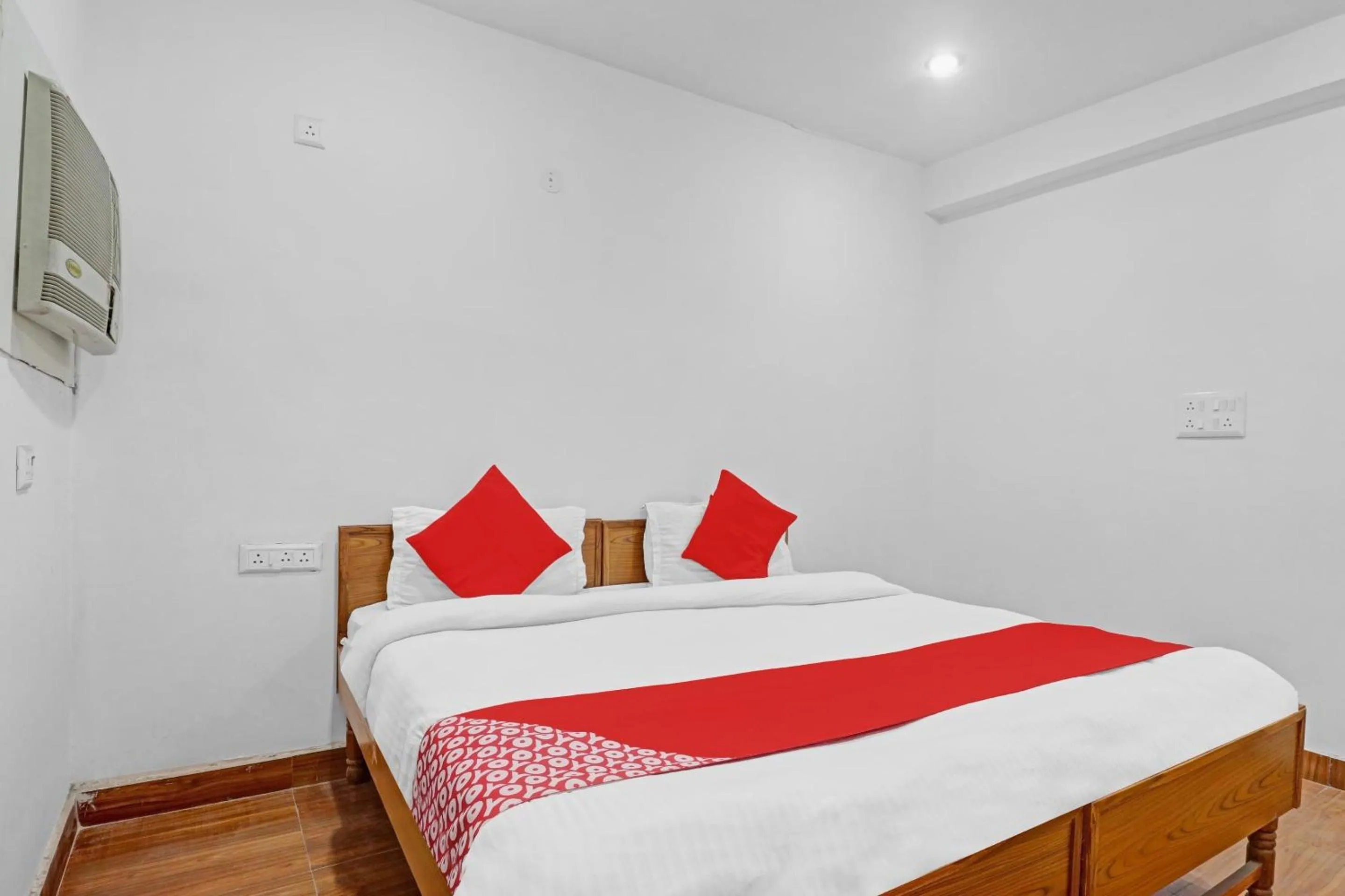 Bedroom, Bed in ALX Townhouse