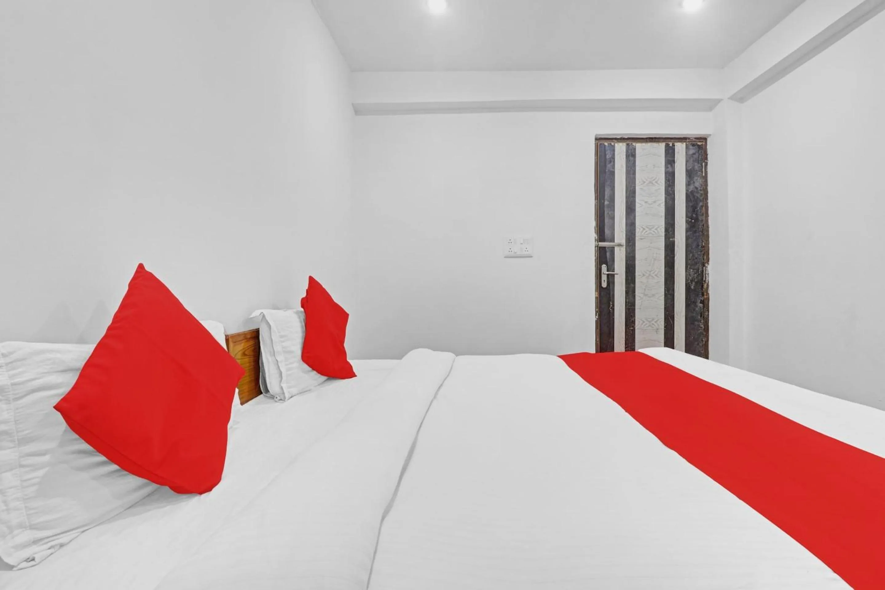 Bedroom, Bed in ALX Townhouse