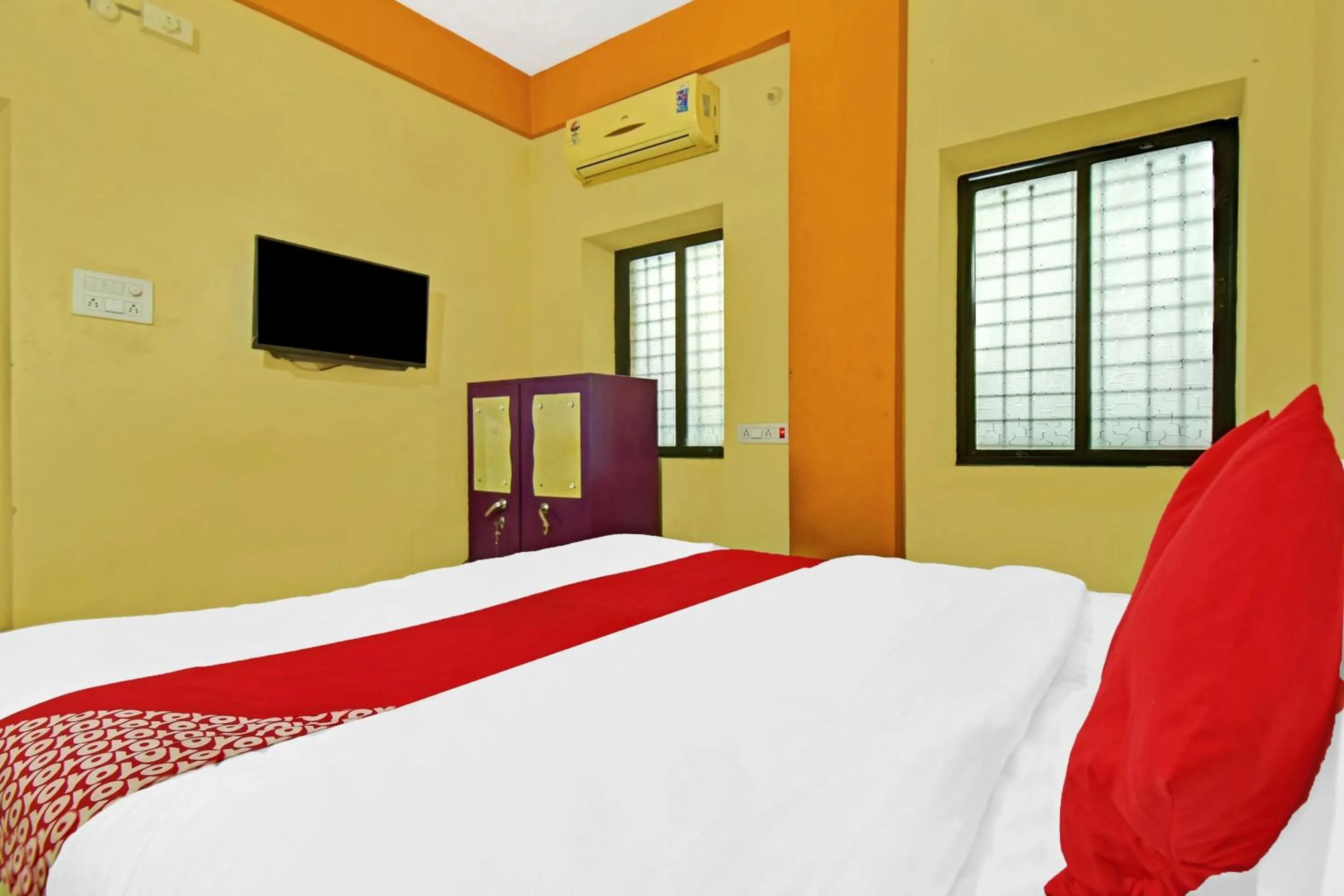 Bedroom in Hotel O Golden Key