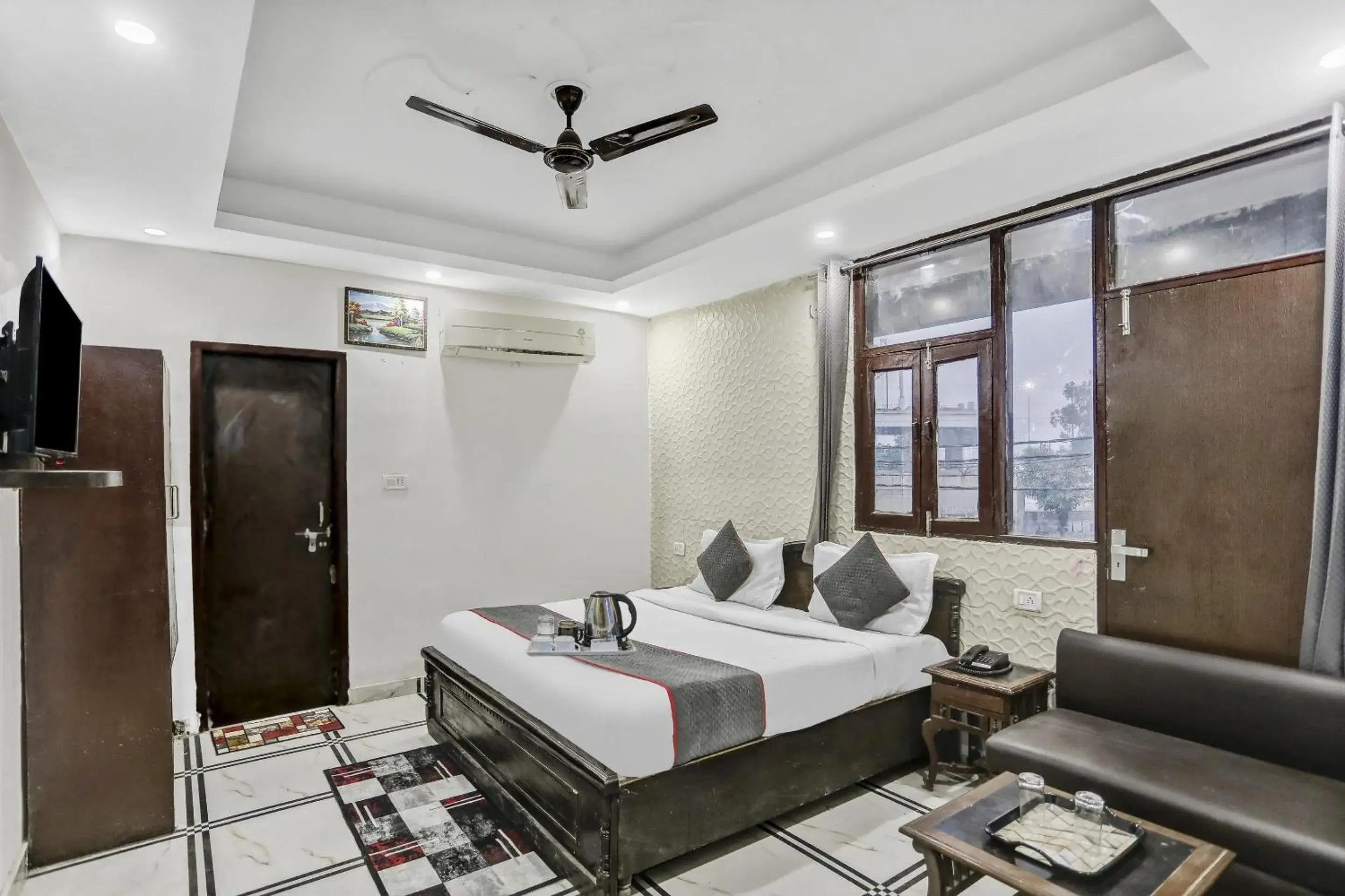 Bedroom, Bed in Collection O AP Grand Bedroom, Bed in Collection O AP Grand