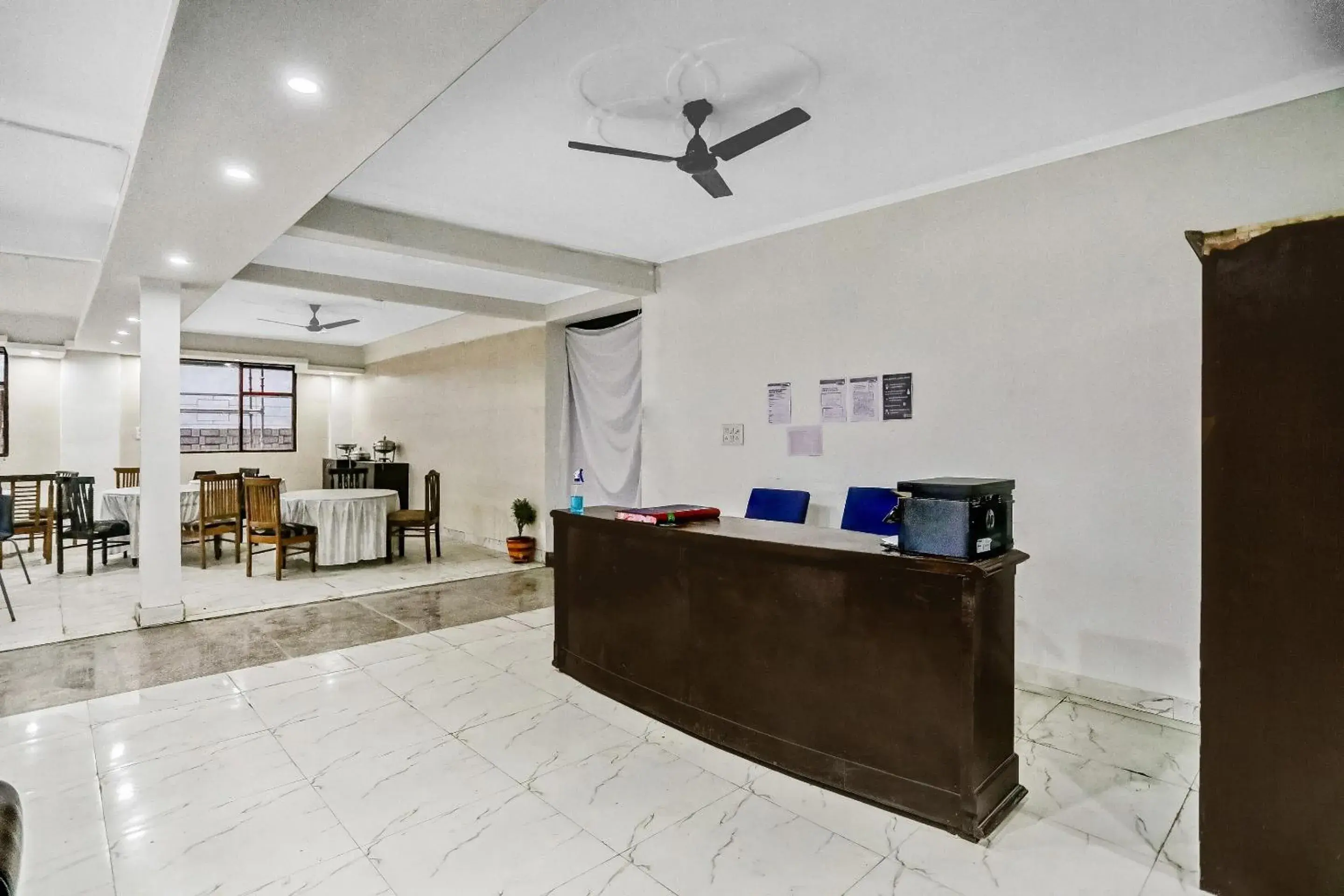 Lobby or reception in Collection O AP Grand Lobby or reception in Collection O AP Grand