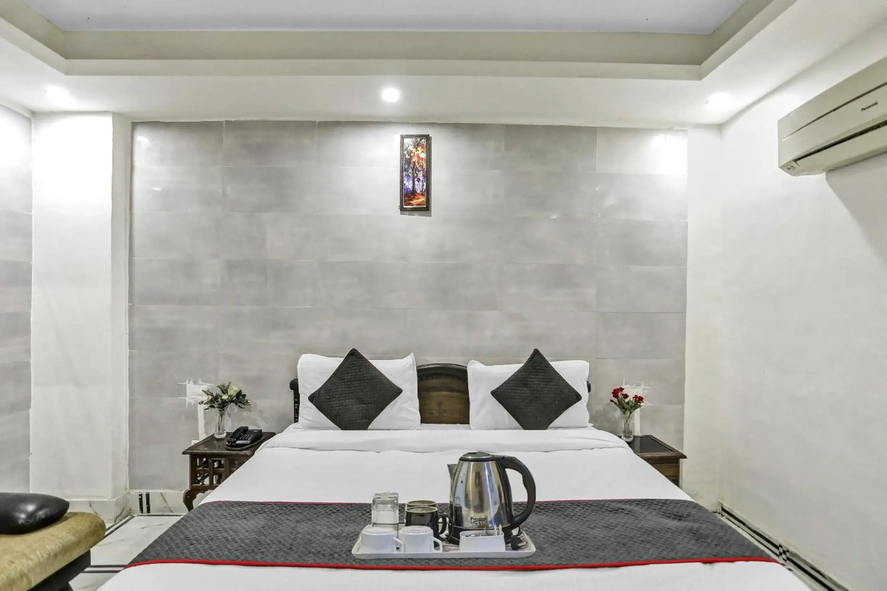 Bedroom, Bed in Collection O AP Grand Bedroom, Bed in Collection O AP Grand