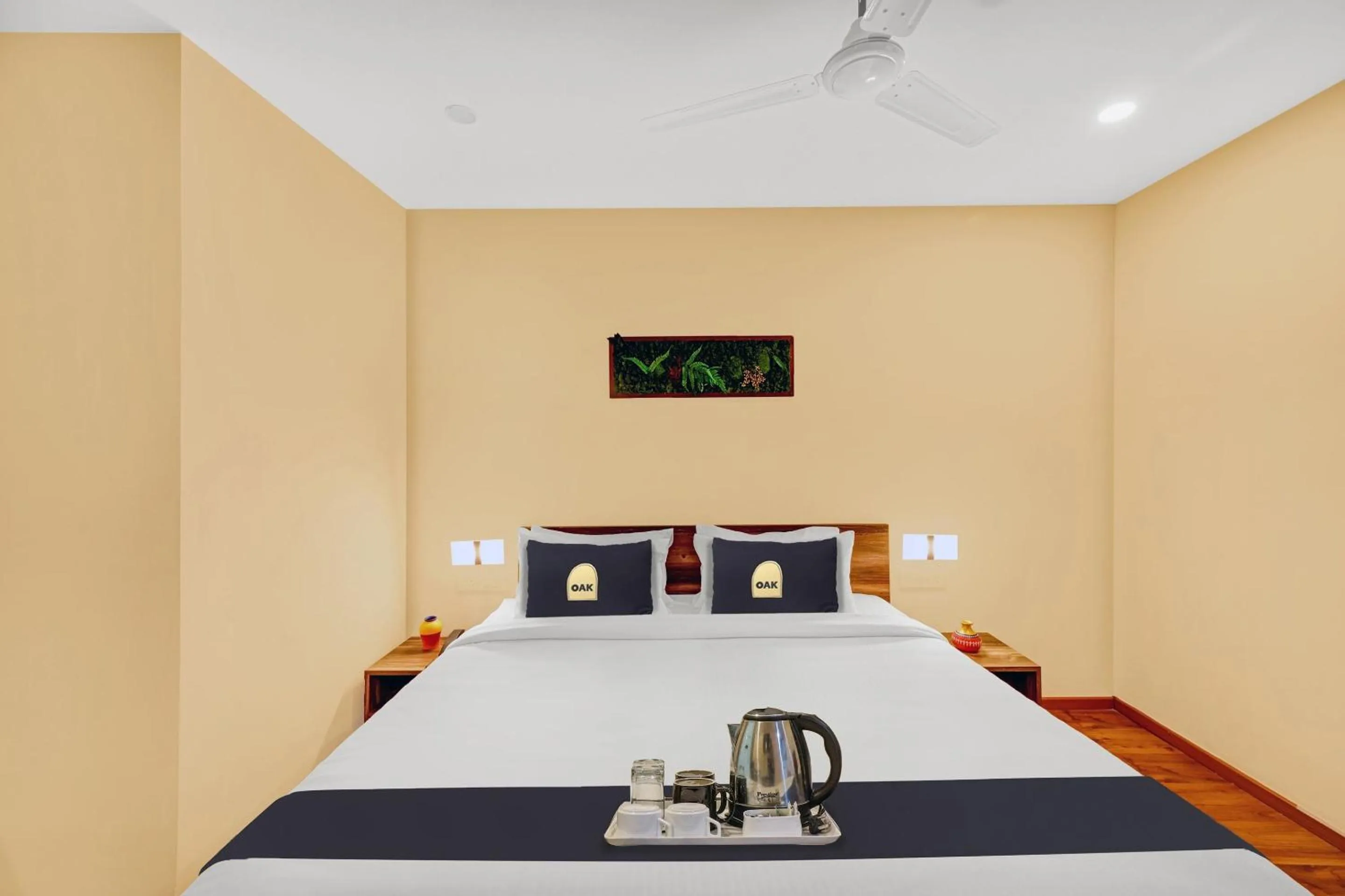 Bedroom in Townhouse OAK Hillside Aqua