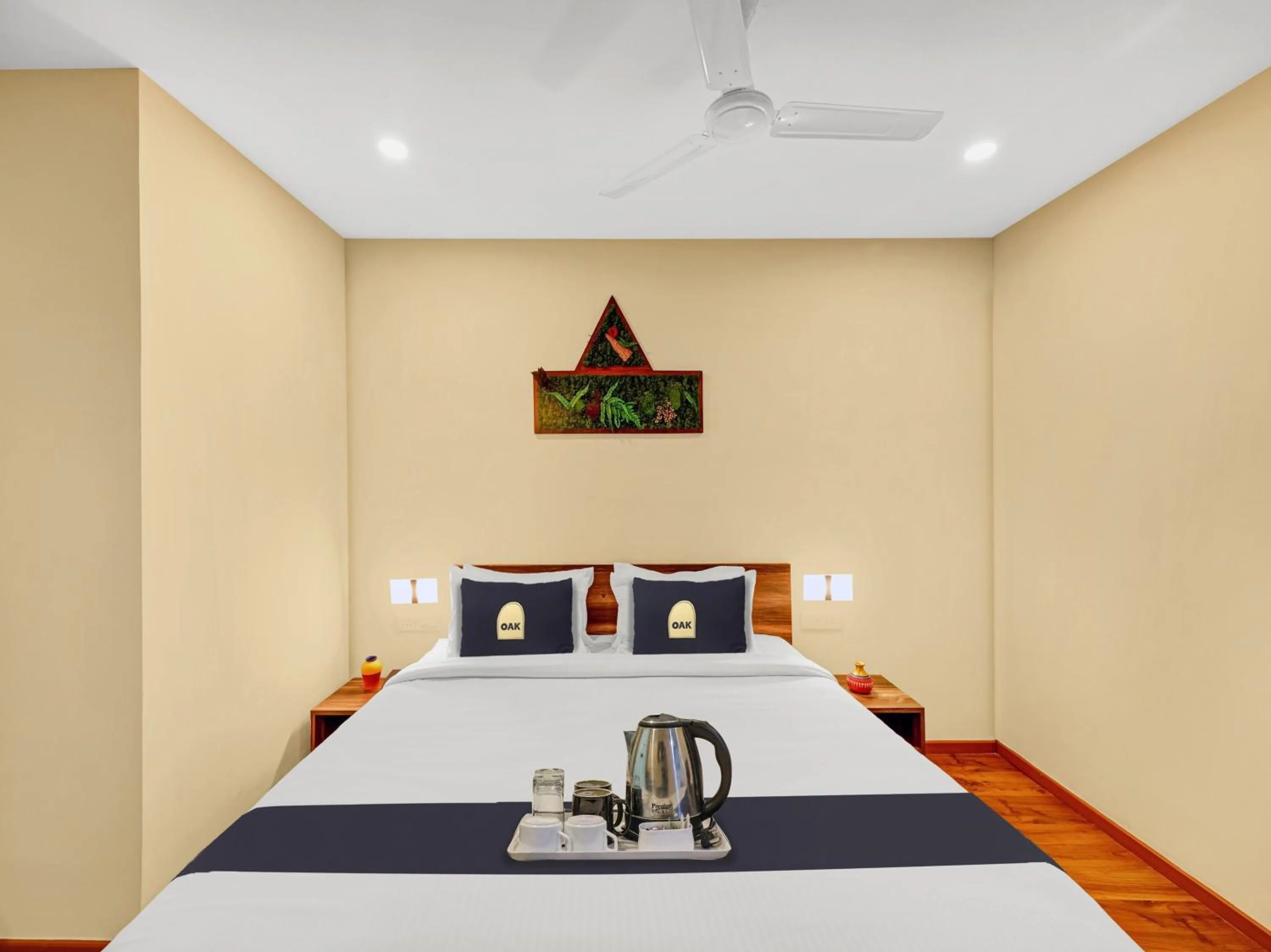 Bedroom in Townhouse OAK Hillside Aqua