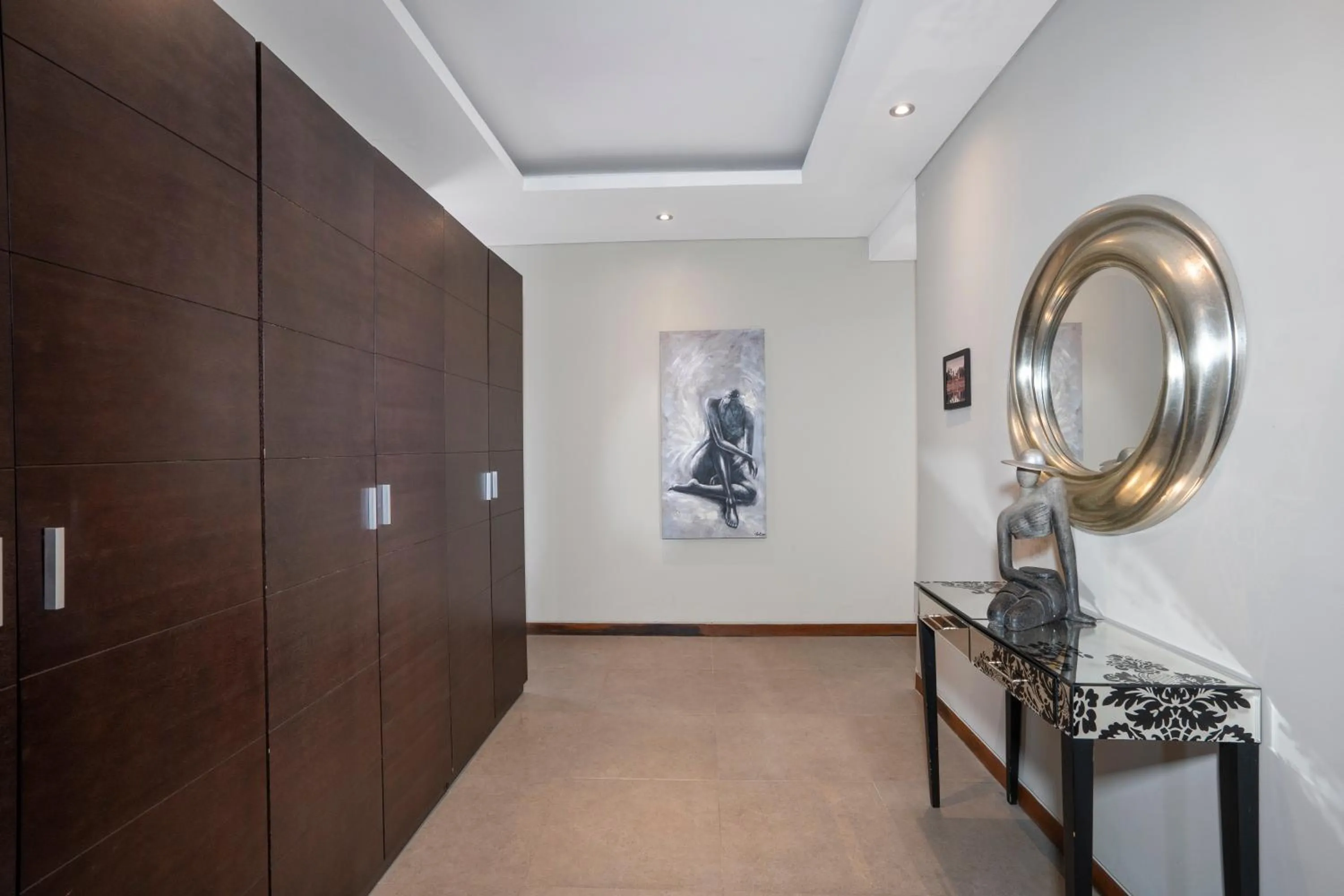 wardrobe in Neo Buana Villa by Betterplace