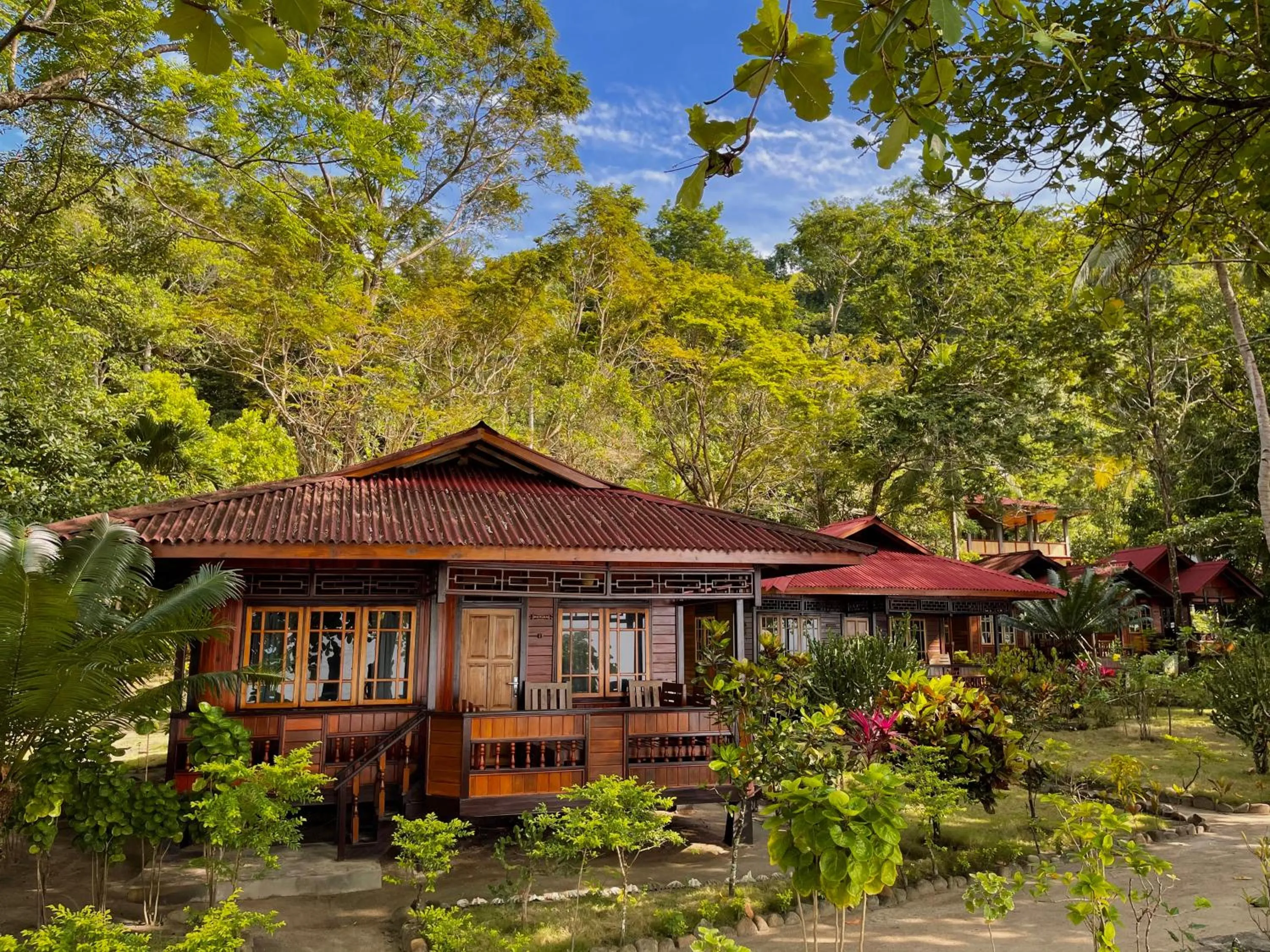 Pulisan Resort