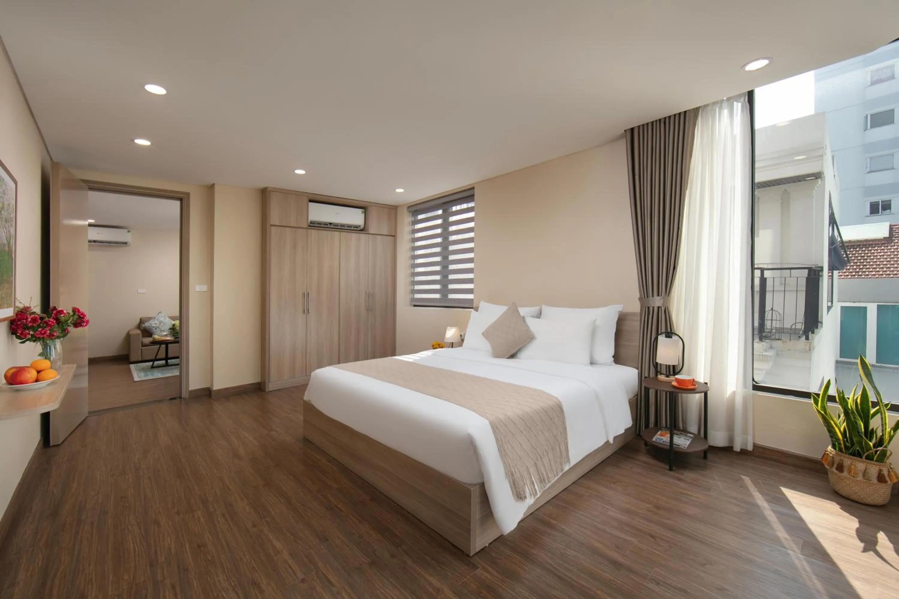 Bed in HB Serviced Apartment - Lạc Long Quân