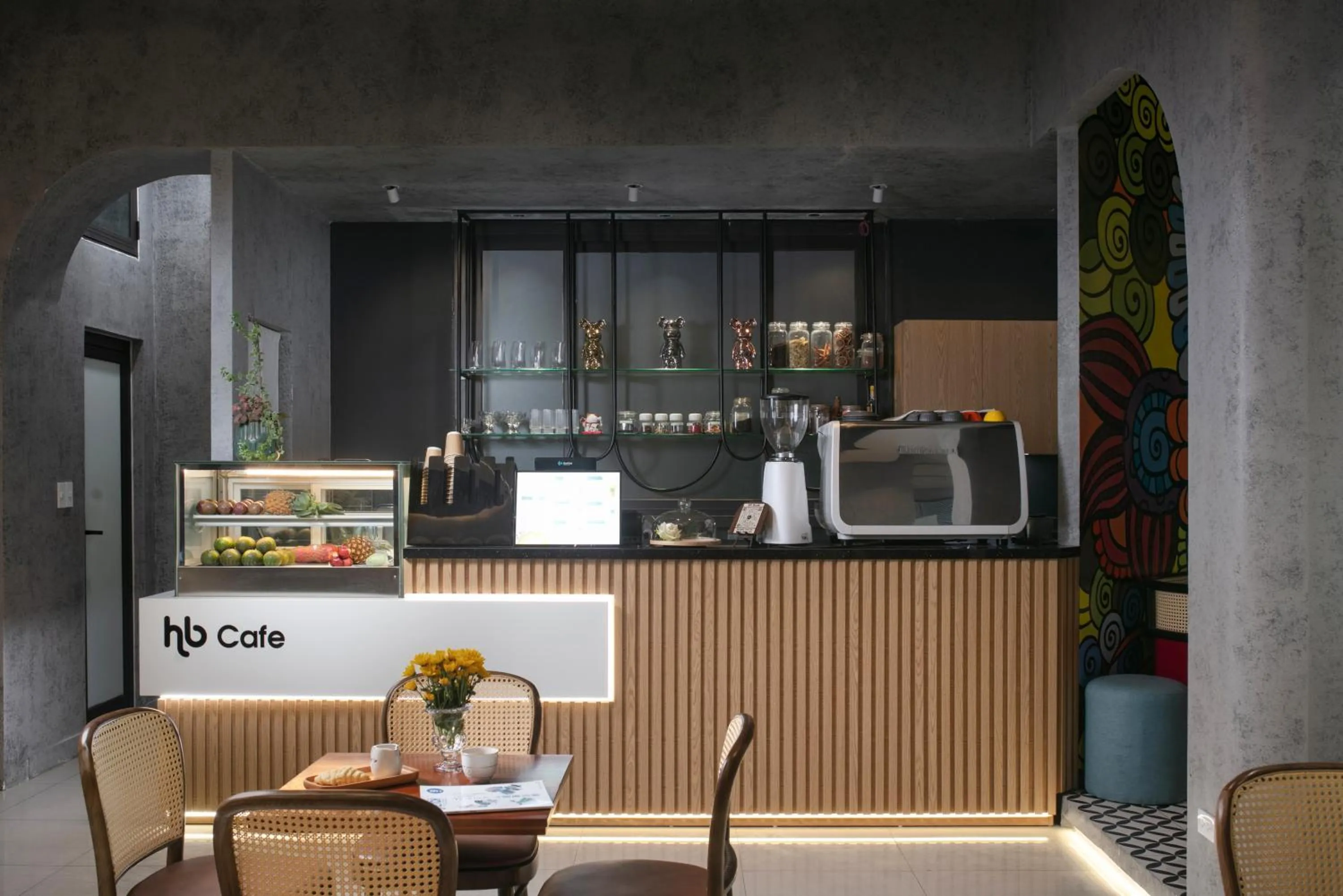 HB Serviced Apartment - Lạc Long Quân