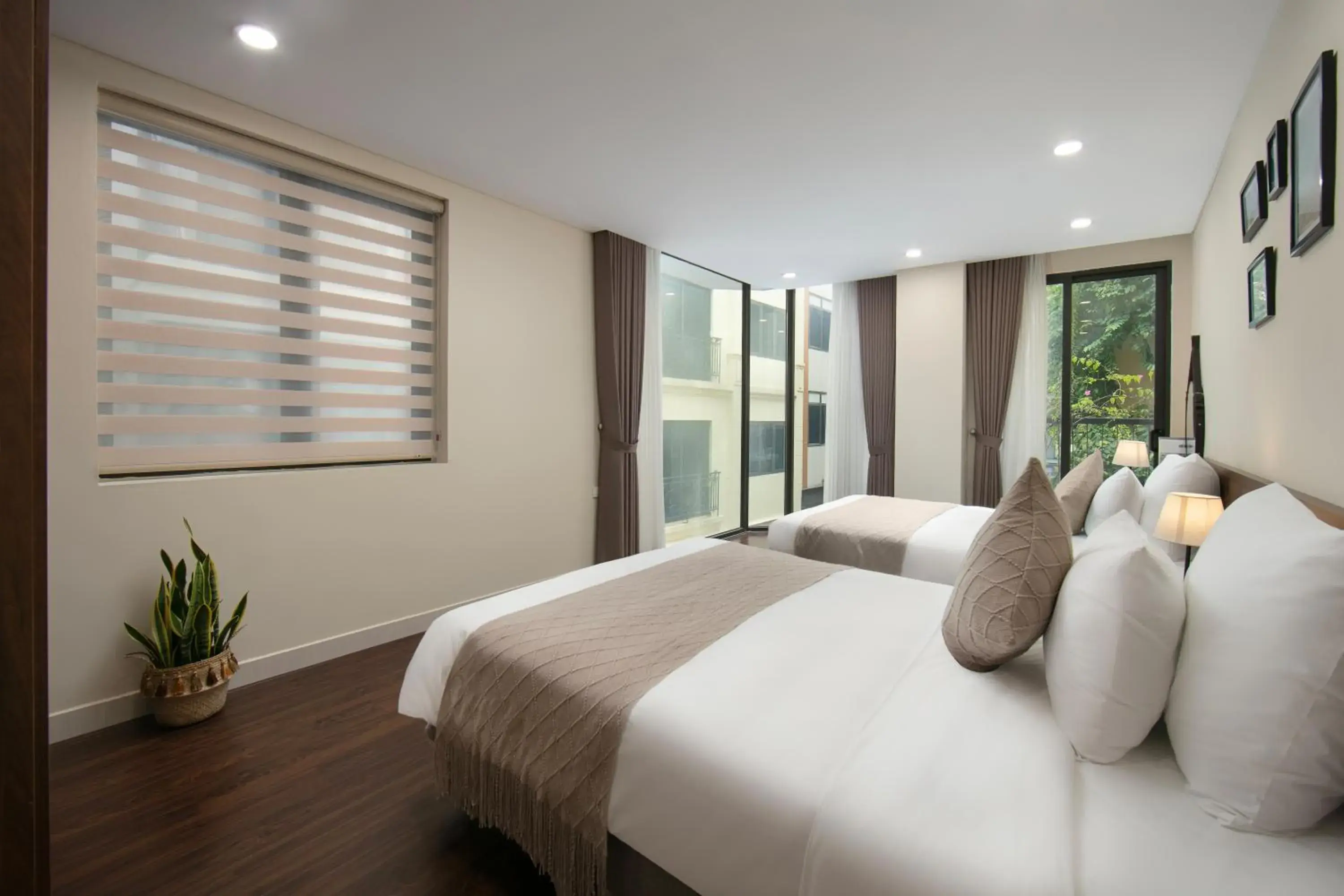 Bed in HB Serviced Apartment - Lạc Long Quân Bed in HB Serviced Apartment - Lạc Long Quân