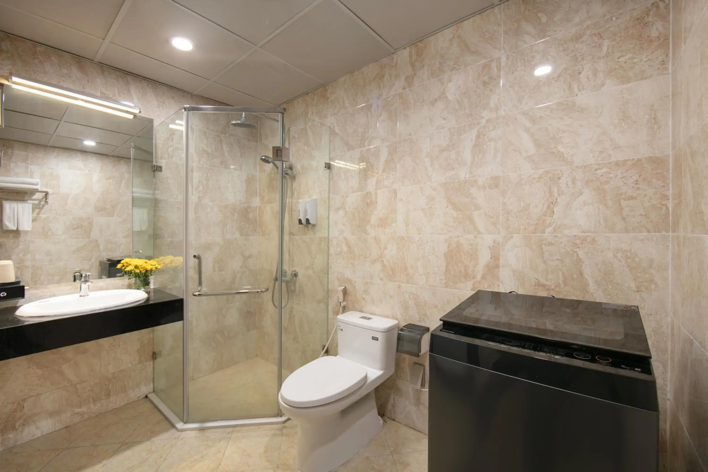 One-Bedroom Apartment in HB Serviced Apartment - Lạc Long Quân One-Bedroom Apartment in HB Serviced Apartment - Lạc Long Quân