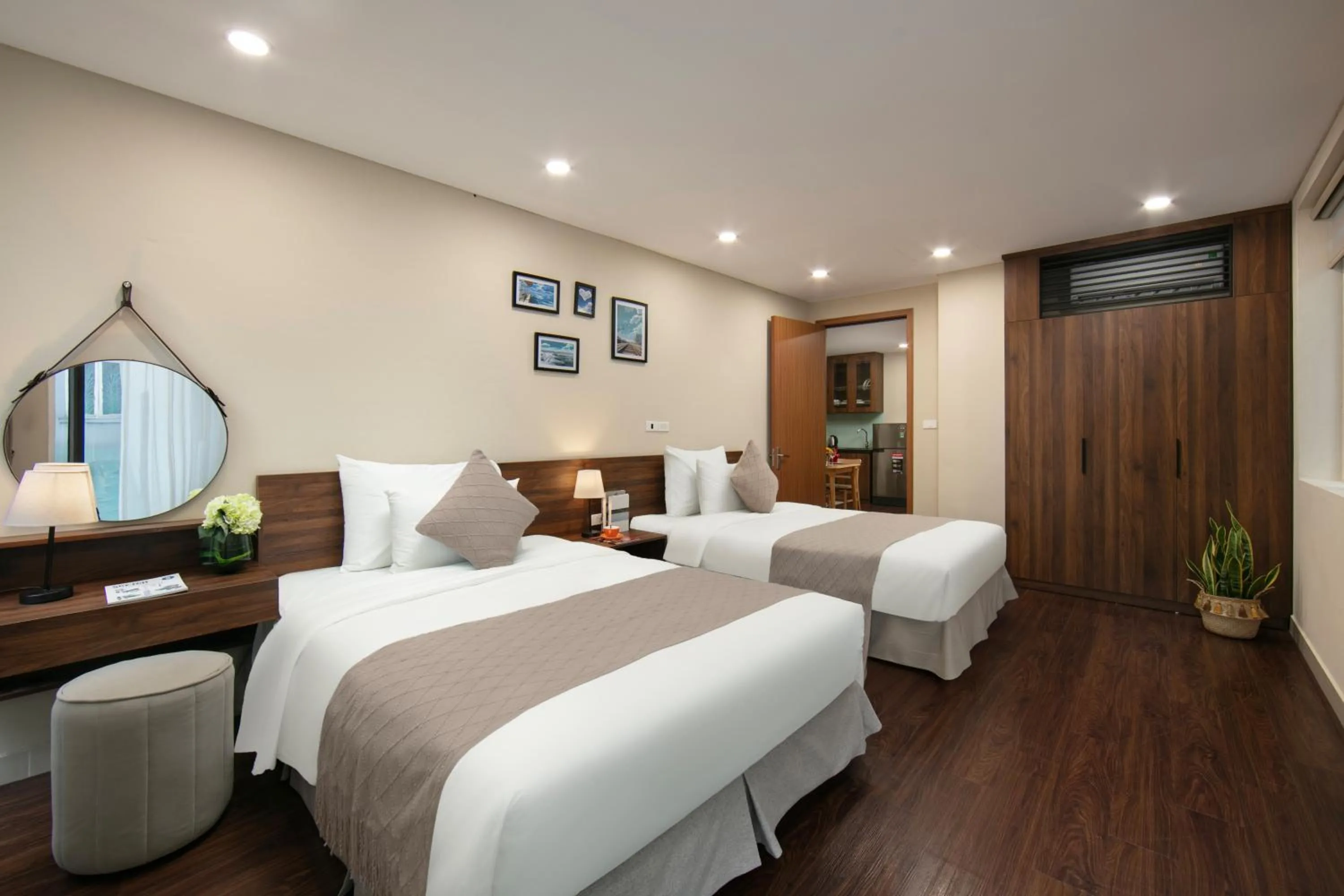 Bed in HB Serviced Apartment - Lạc Long Quân