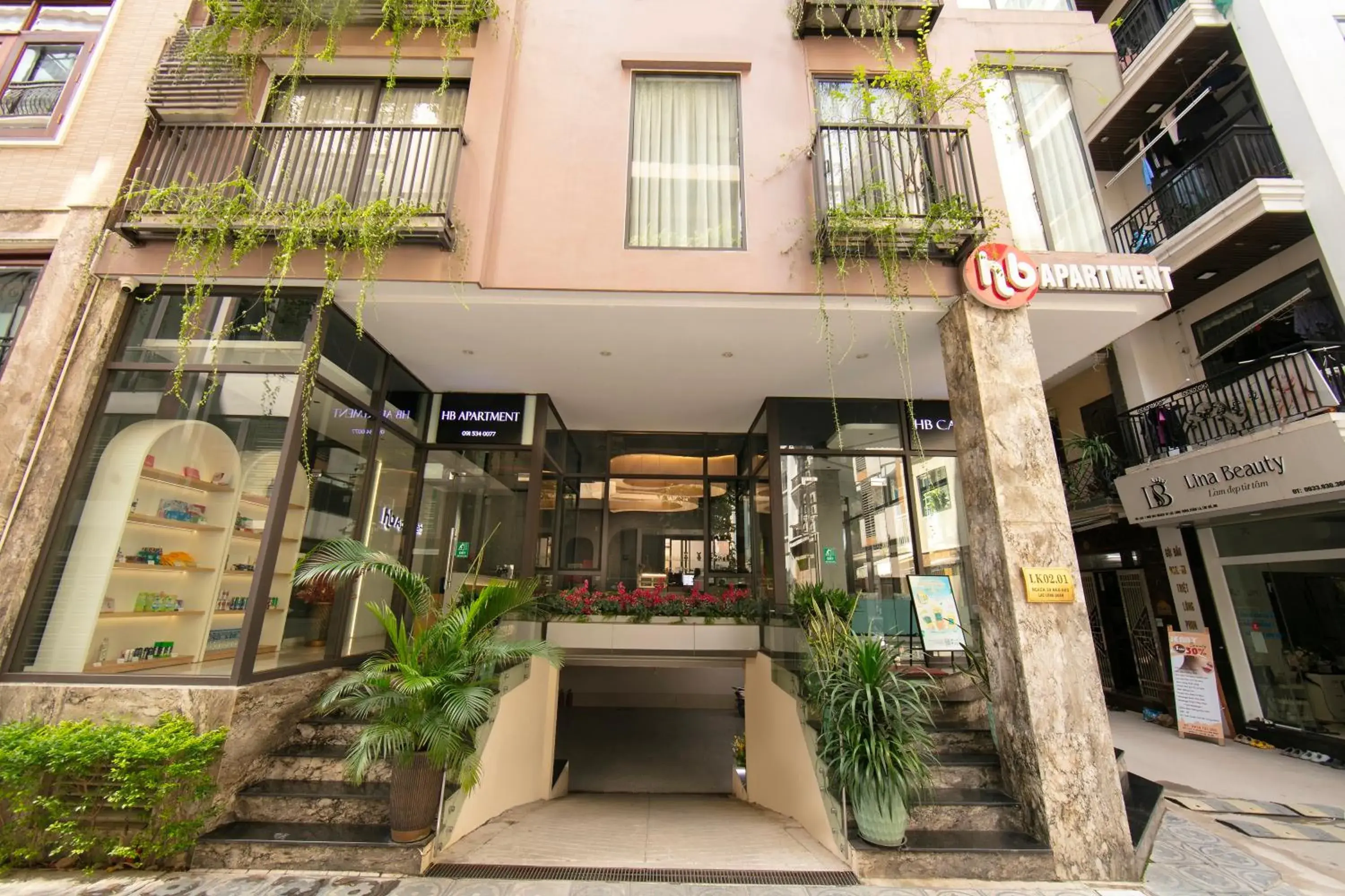 Property building in HB Serviced Apartment - Lạc Long Quân Property building in HB Serviced Apartment - Lạc Long Quân