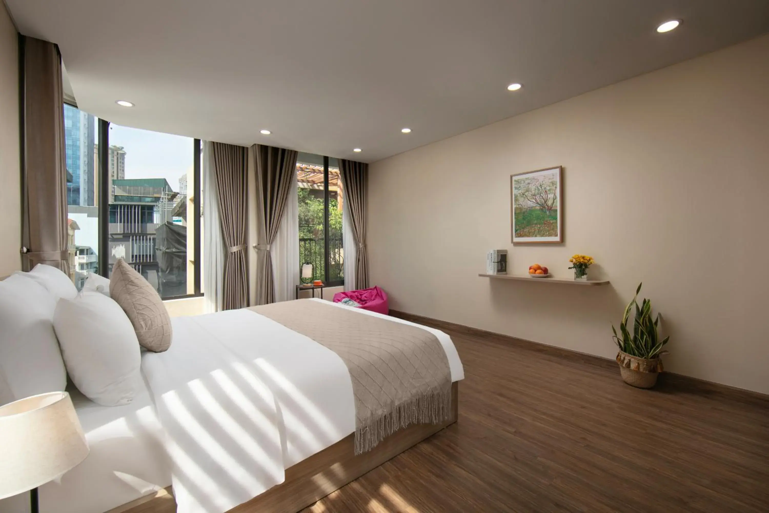 One-Bedroom Apartment in HB Serviced Apartment - Lạc Long Quân One-Bedroom Apartment in HB Serviced Apartment - Lạc Long Quân