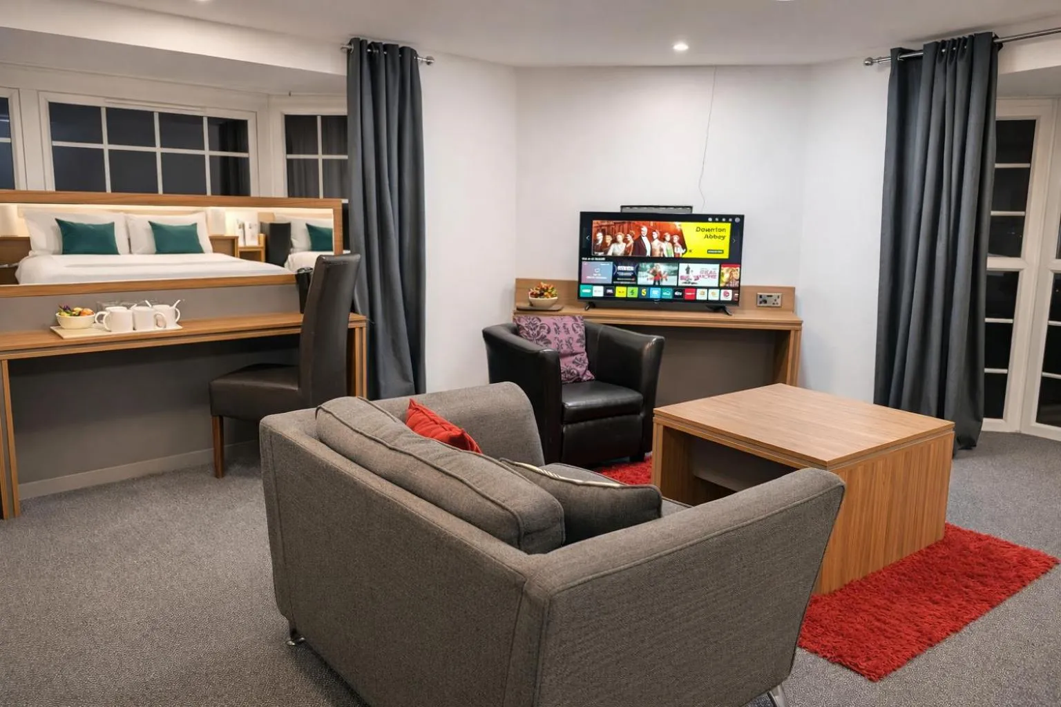 TV and multimedia in Hotel Express Newcastle Gateshead