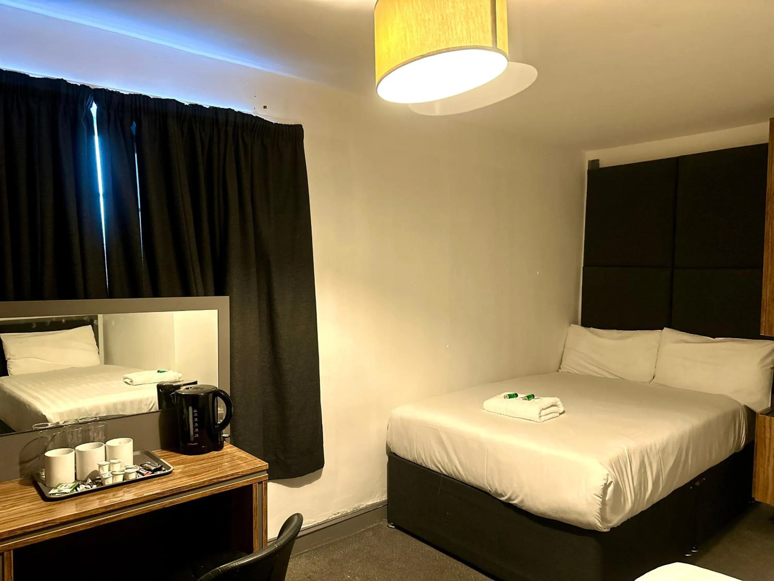 Bed in Hotel Express Newcastle Gateshead