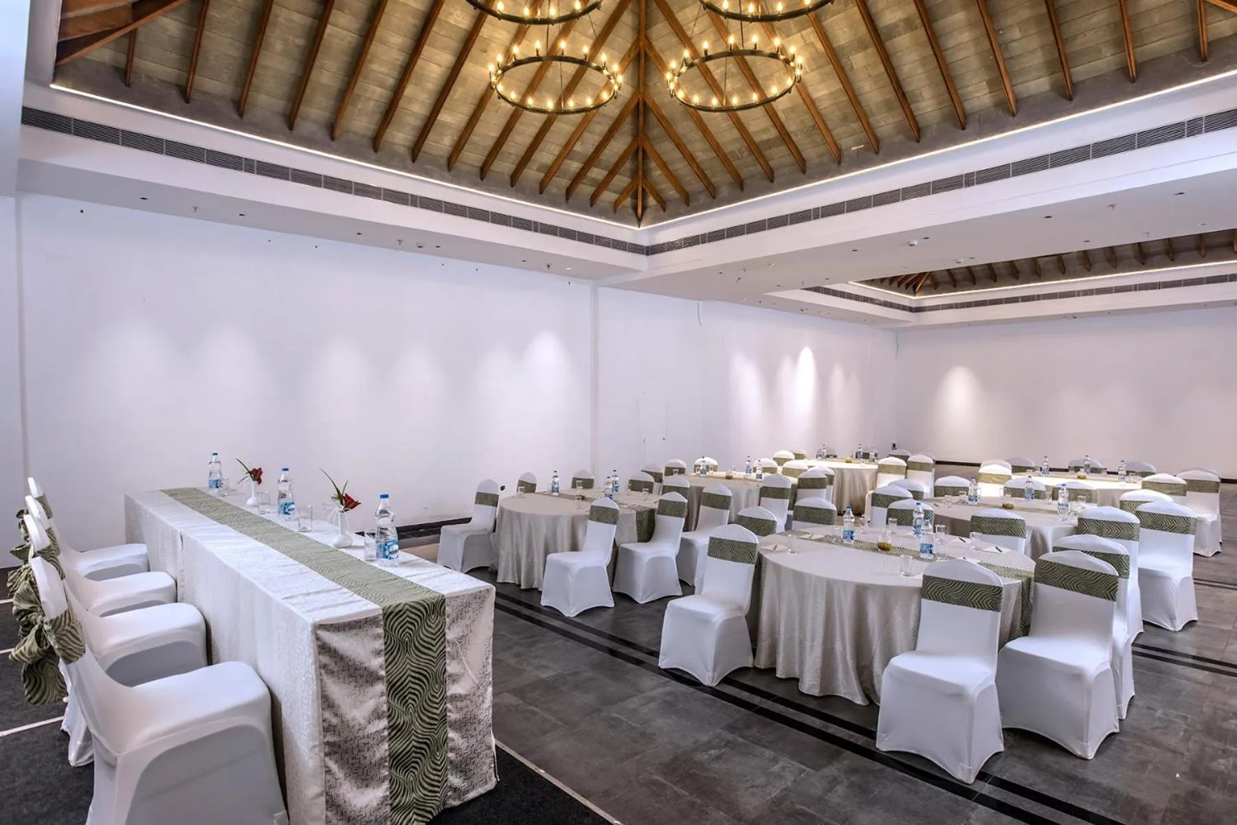 Living room in GReaT Trails Wayanad by GRT Hotels