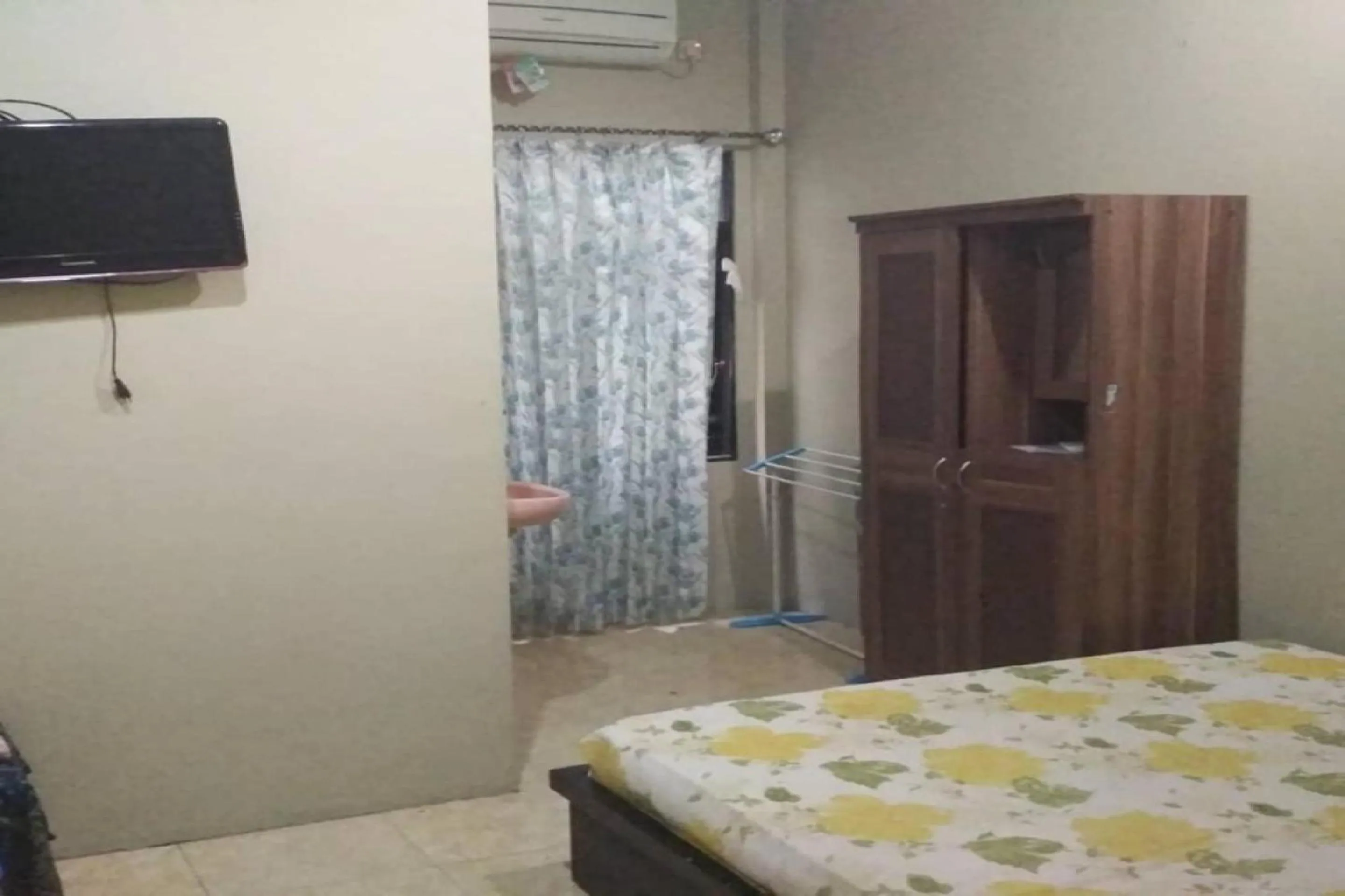 Bedroom, Bed in Hotel O Eko Guest House