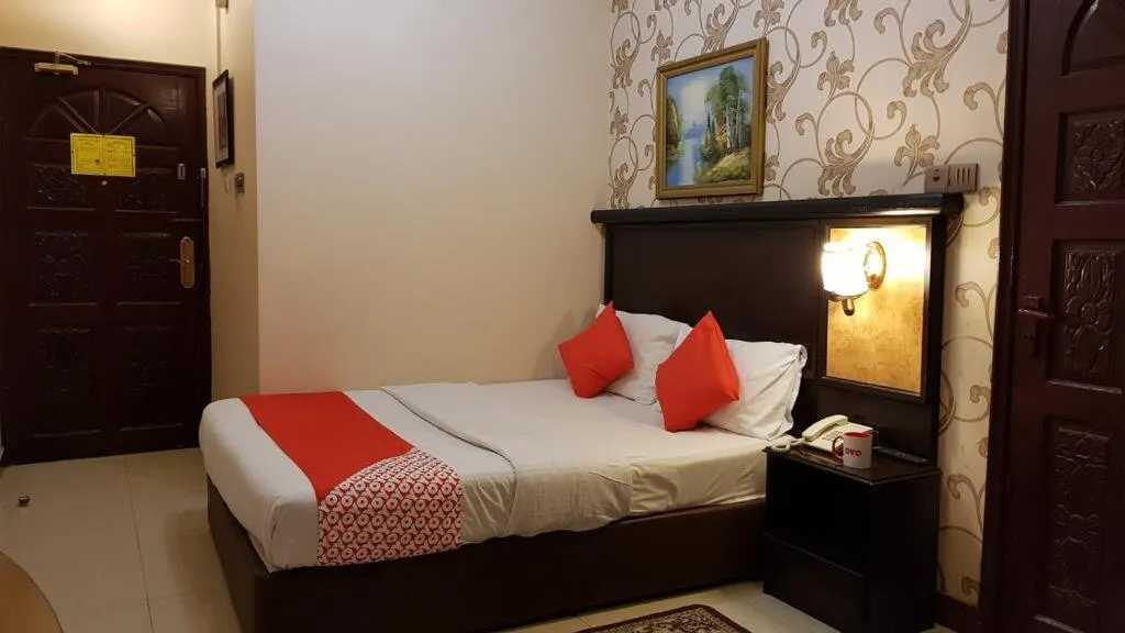 Photo of the whole room, Bed in Rahab Hotel