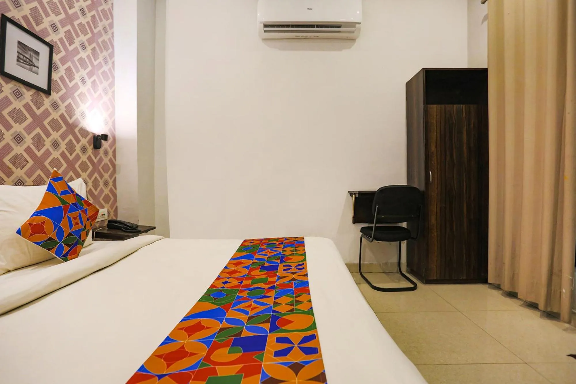 Photo of the whole room, Bed in FabHotel Novel Suites