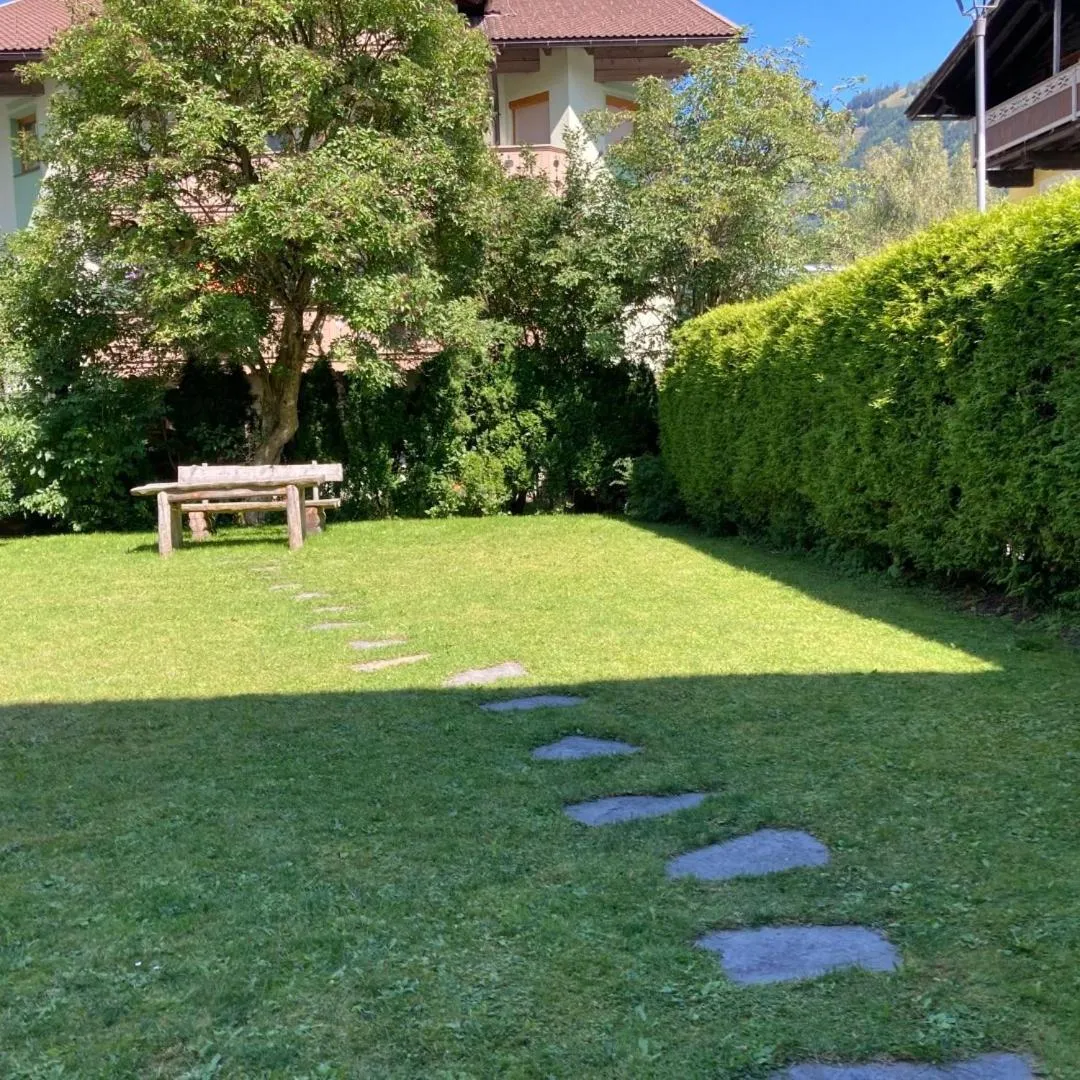Garden view in Haus Standlgut Rauris -- incl Sommercard